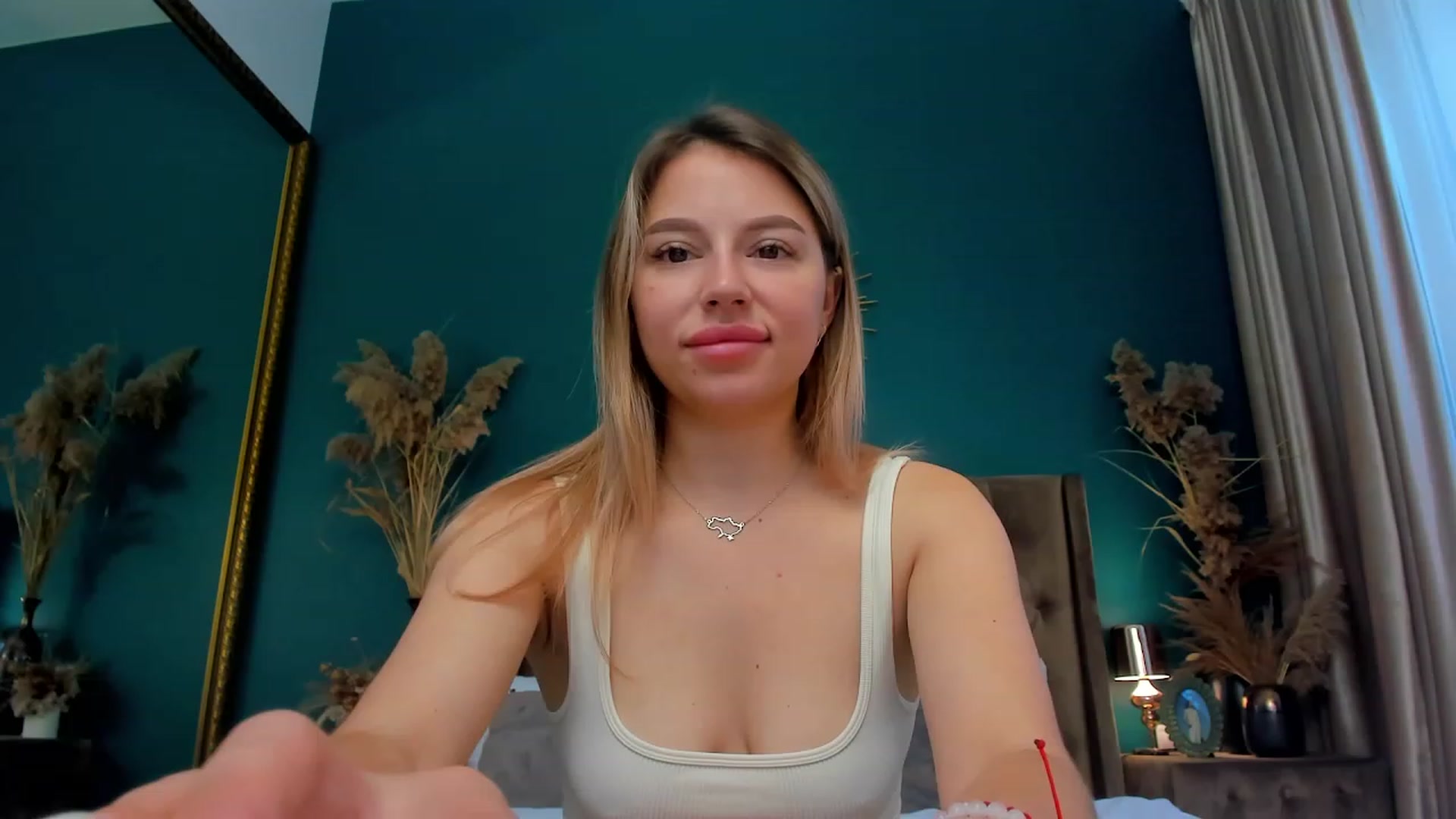Gallery image thumbnail from SofiBloom's myfreecams stream on, 07/30/2023, 06:32 image 5 of 20