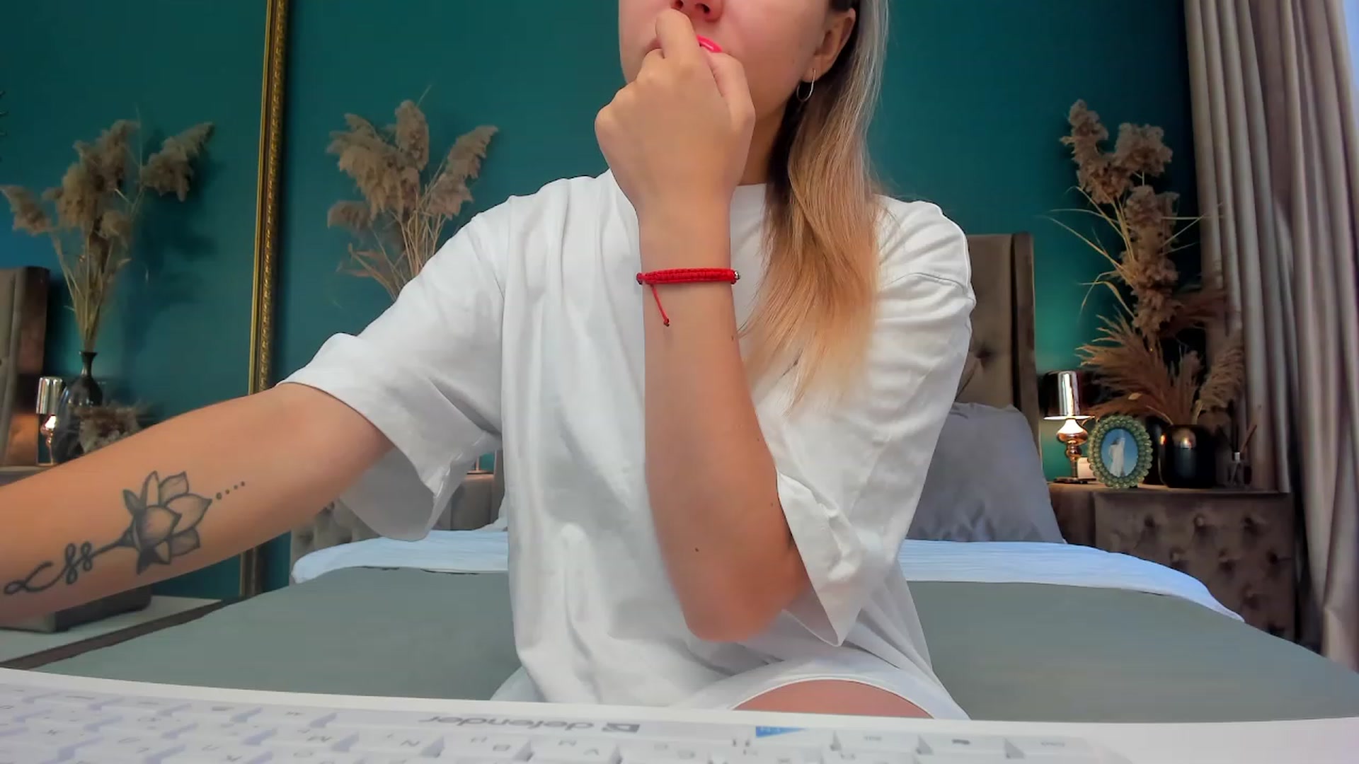 Gallery image thumbnail from SofiBloom's myfreecams stream on, 08/09/2023, 06:15 image 13 of 20