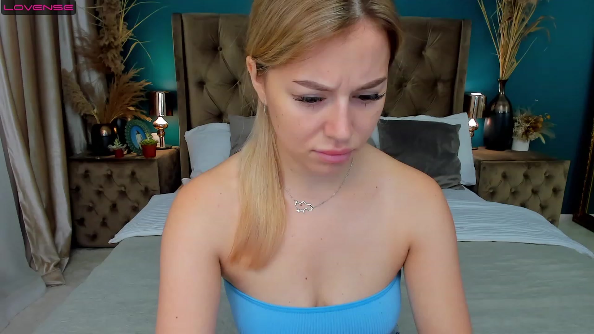 Gallery image thumbnail from SofiBloom's myfreecams stream on, 08/16/2023, 08:08 image 13 of 20