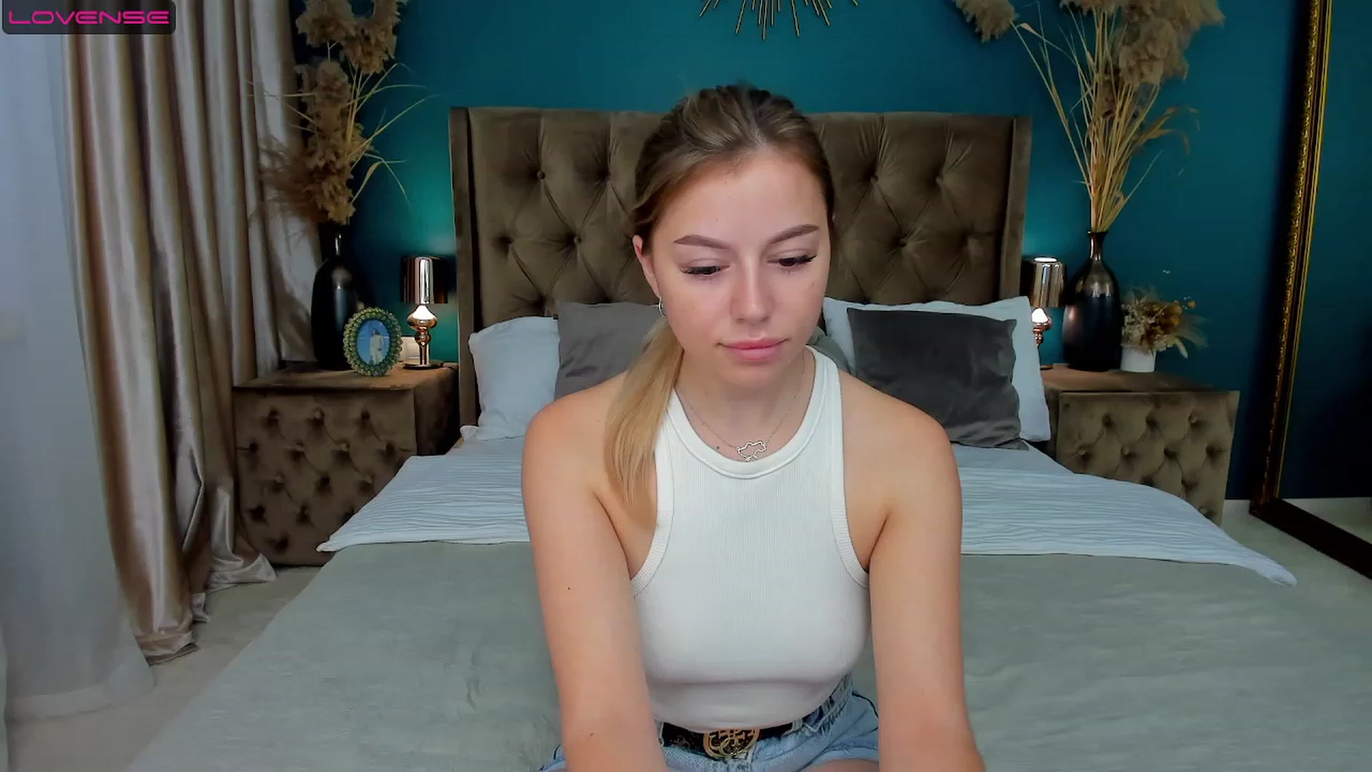 Gallery image thumbnail from SofiBloom's myfreecams stream on, 08/16/2023, 12:08 image 1 of 20