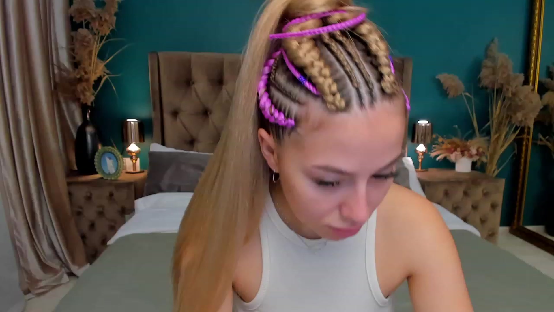 Gallery image thumbnail from SofiBloom's myfreecams stream on, 08/20/2023, 05:31 image 1 of 20