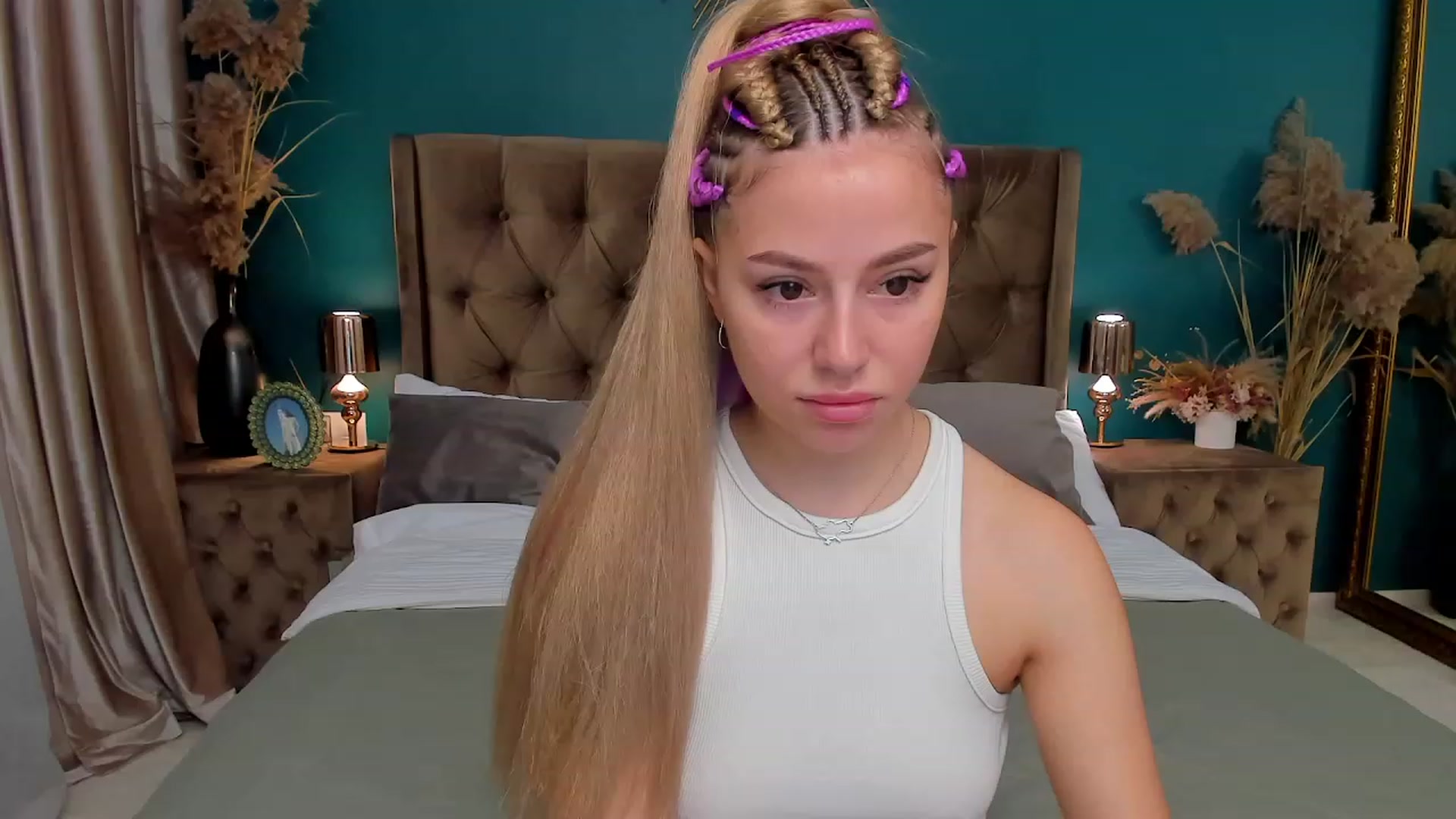Gallery image thumbnail from SofiBloom's myfreecams stream on, 08/20/2023, 05:31 image 12 of 20