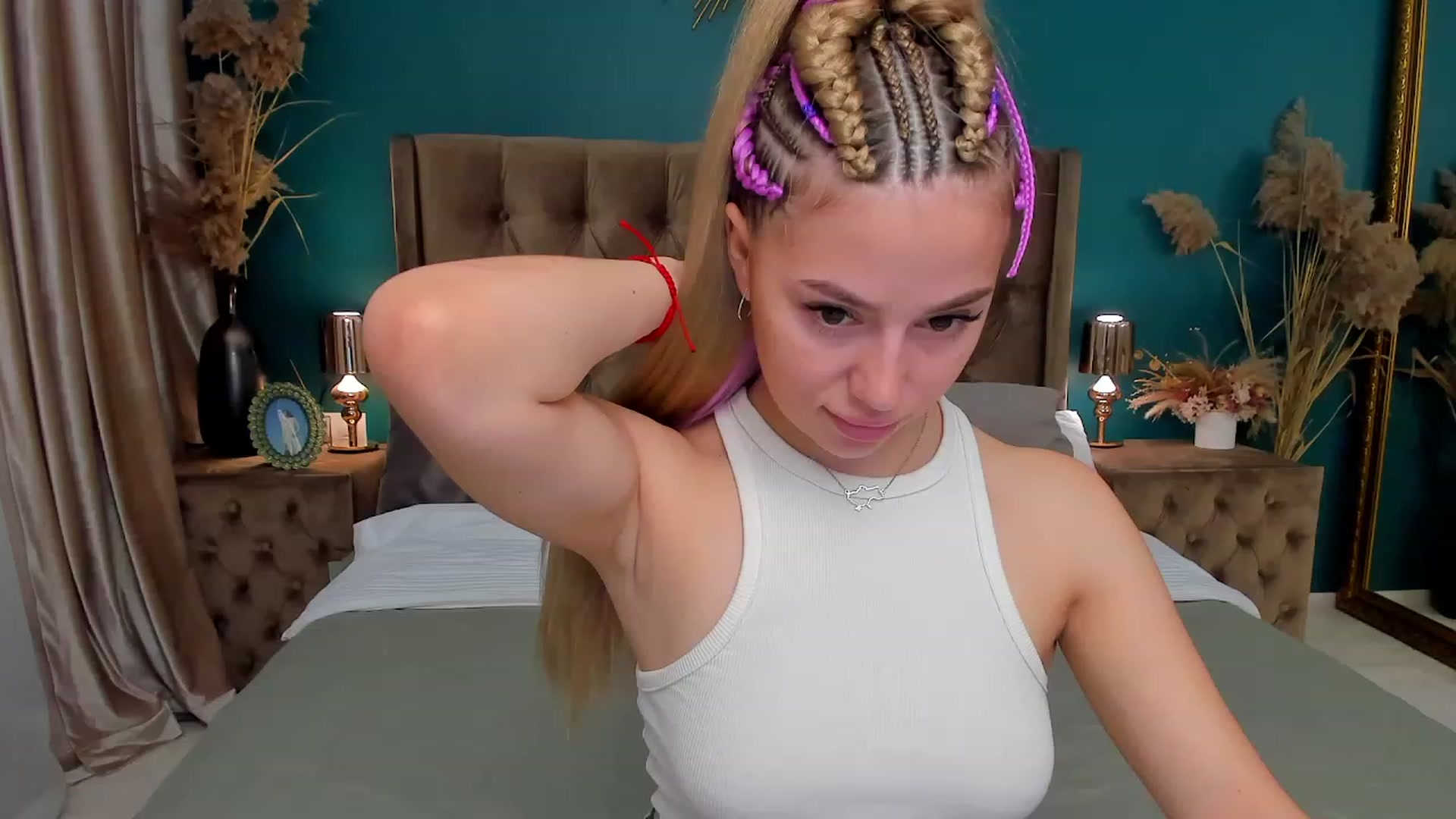 Gallery image thumbnail from SofiBloom's myfreecams stream on, 08/20/2023, 05:31 image 16 of 20