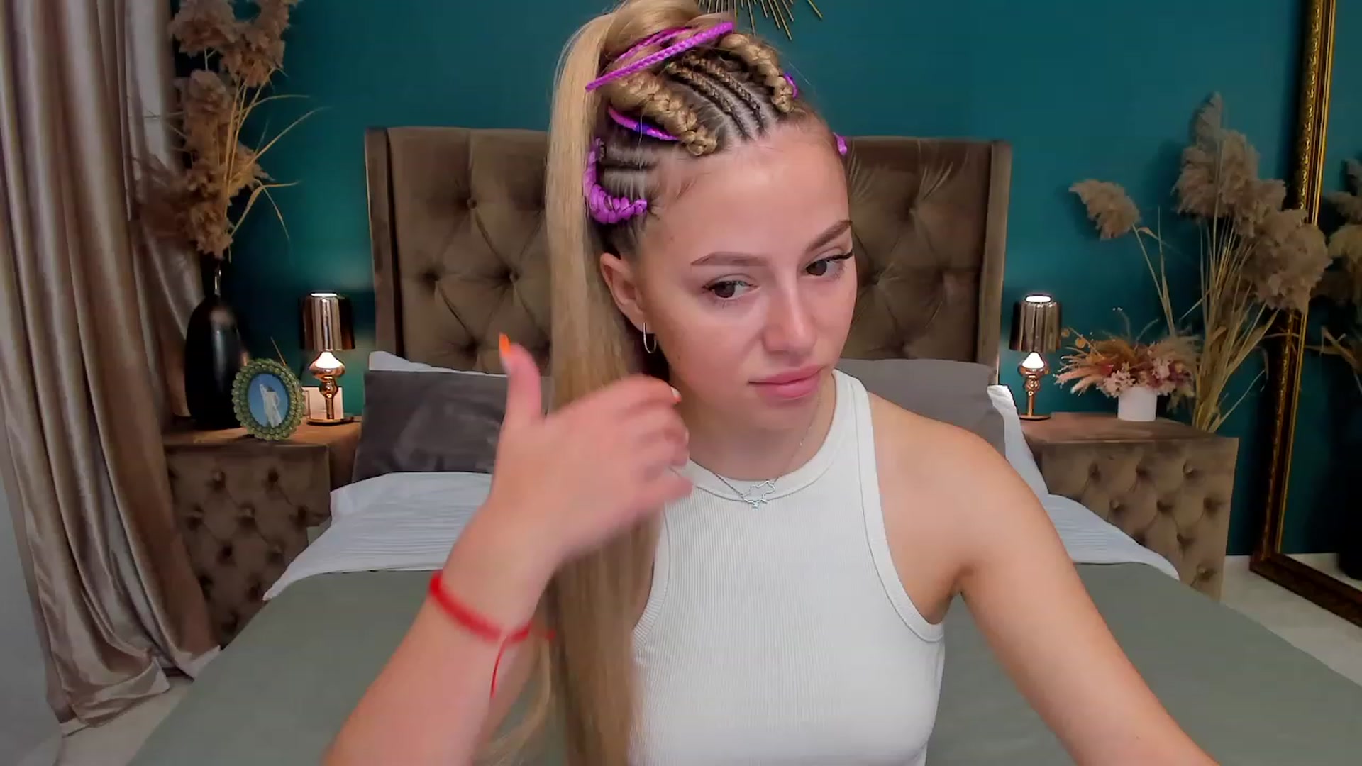 Gallery image thumbnail from SofiBloom's myfreecams stream on, 08/20/2023, 05:31 image 8 of 20