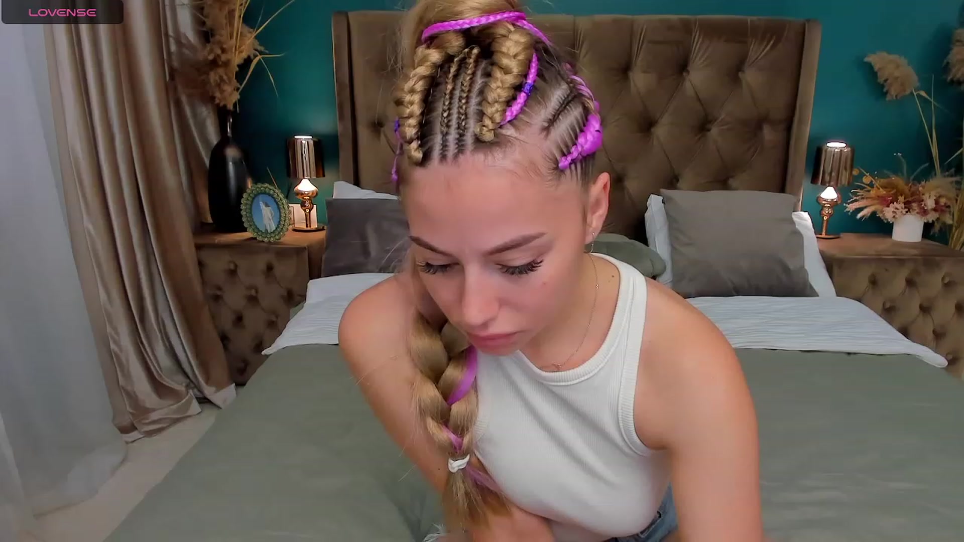 Gallery image thumbnail from SofiBloom's myfreecams stream on, 08/20/2023, 10:07 image 12 of 20