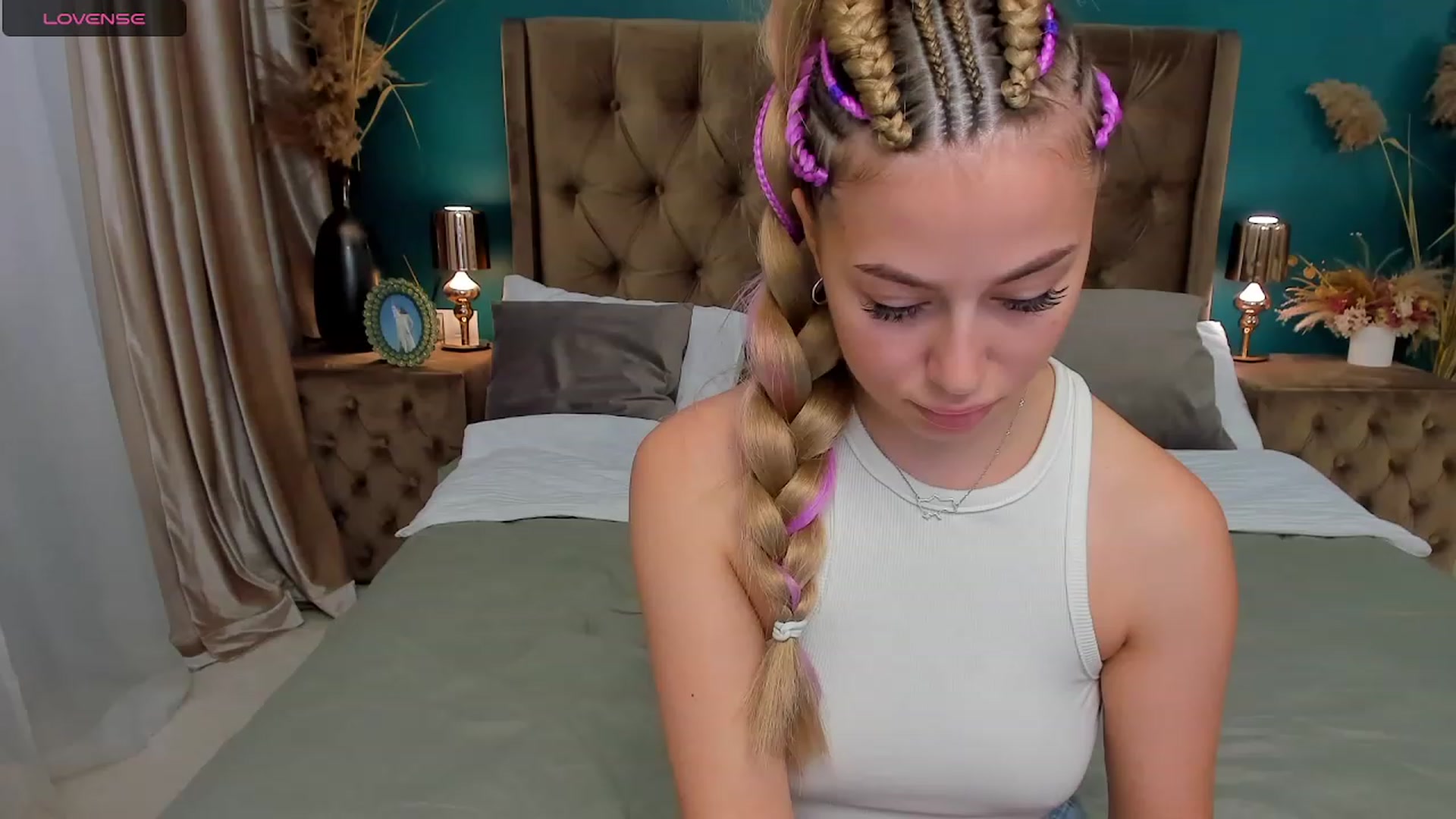 Gallery image thumbnail from SofiBloom's myfreecams stream on, 08/20/2023, 10:07 image 20 of 20