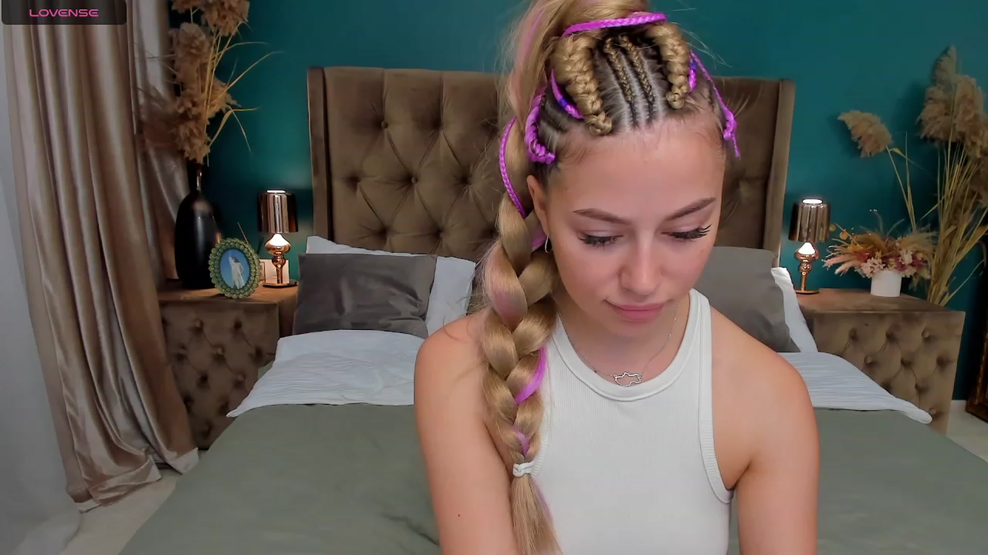 Gallery image thumbnail from SofiBloom's myfreecams stream on, 08/20/2023, 10:59 image 9 of 20