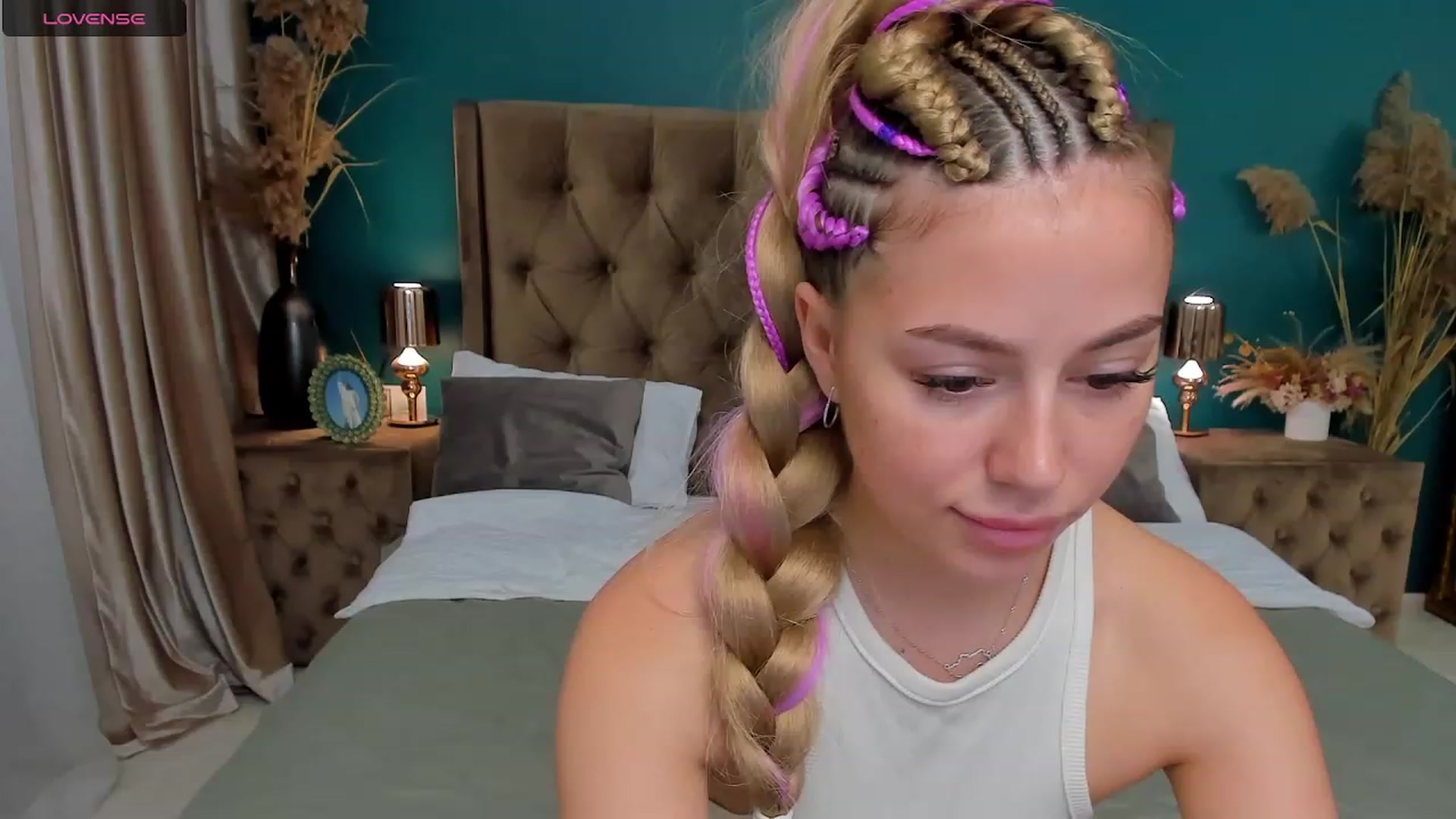 Gallery image thumbnail from SofiBloom's myfreecams stream on, 08/20/2023, 10:59 image 4 of 20