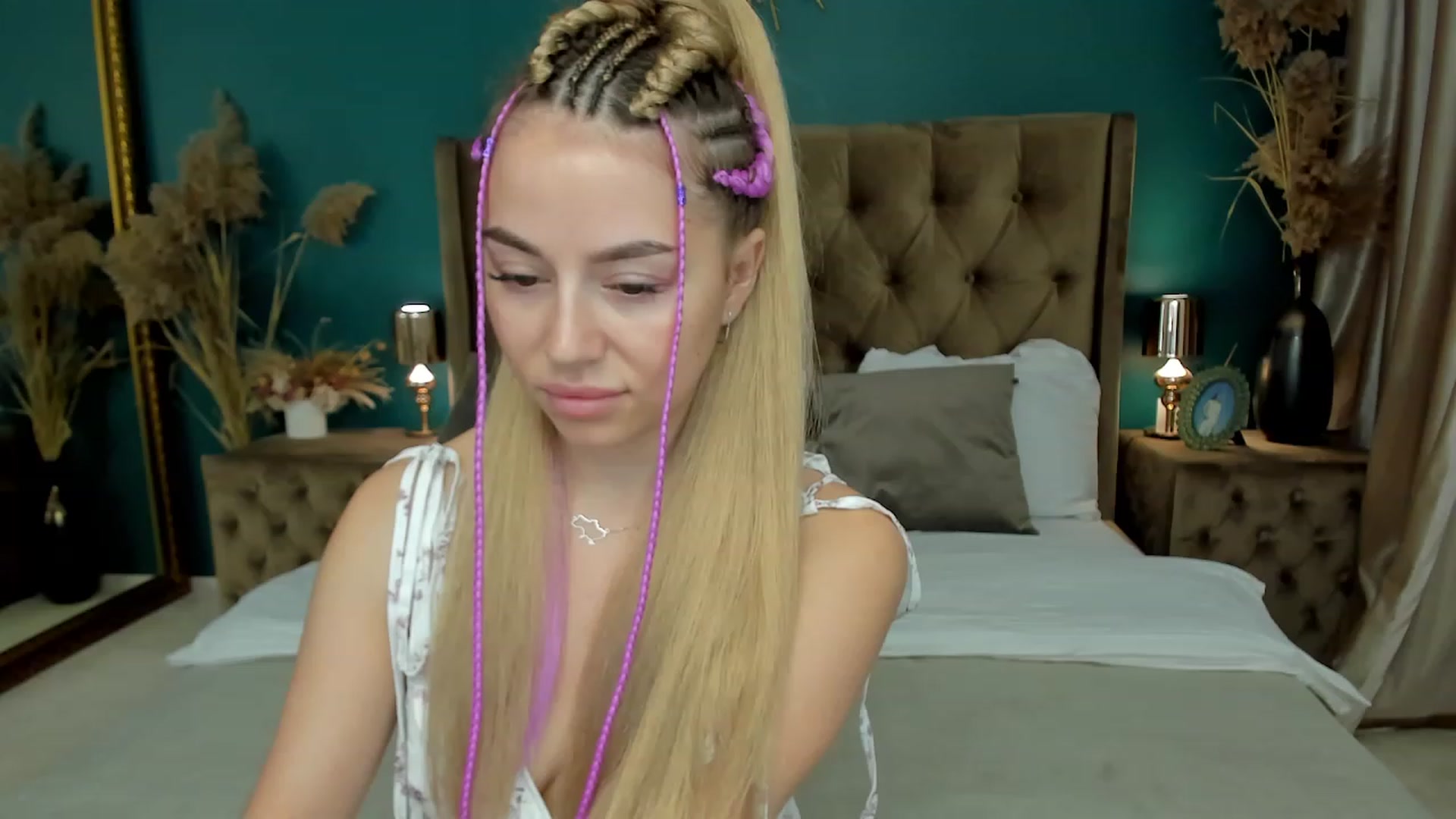 Gallery image thumbnail from SofiBloom's myfreecams stream on, 08/25/2023, 12:49 image 6 of 20