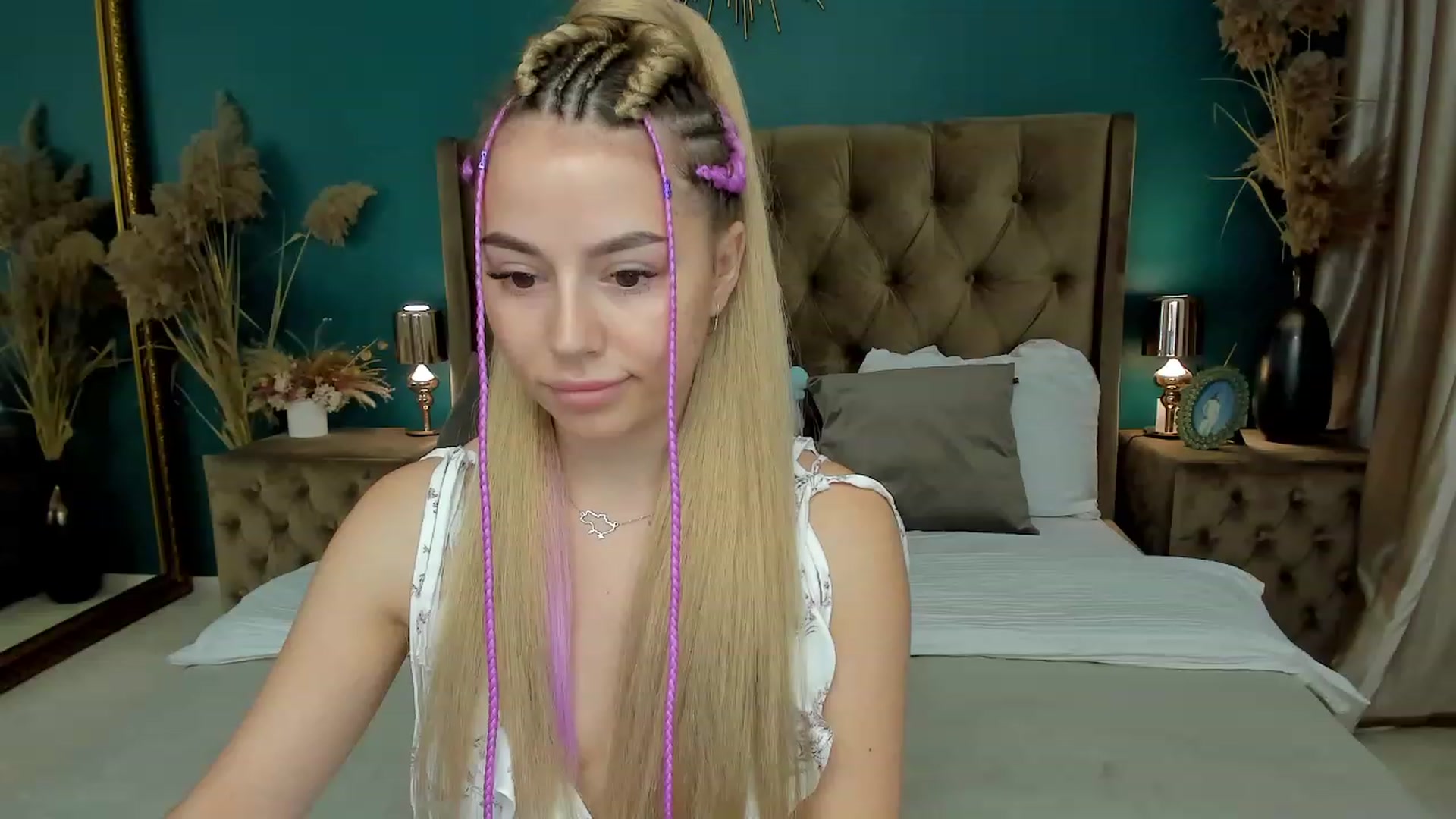 Gallery image thumbnail from SofiBloom's myfreecams stream on, 08/25/2023, 12:49 image 10 of 20