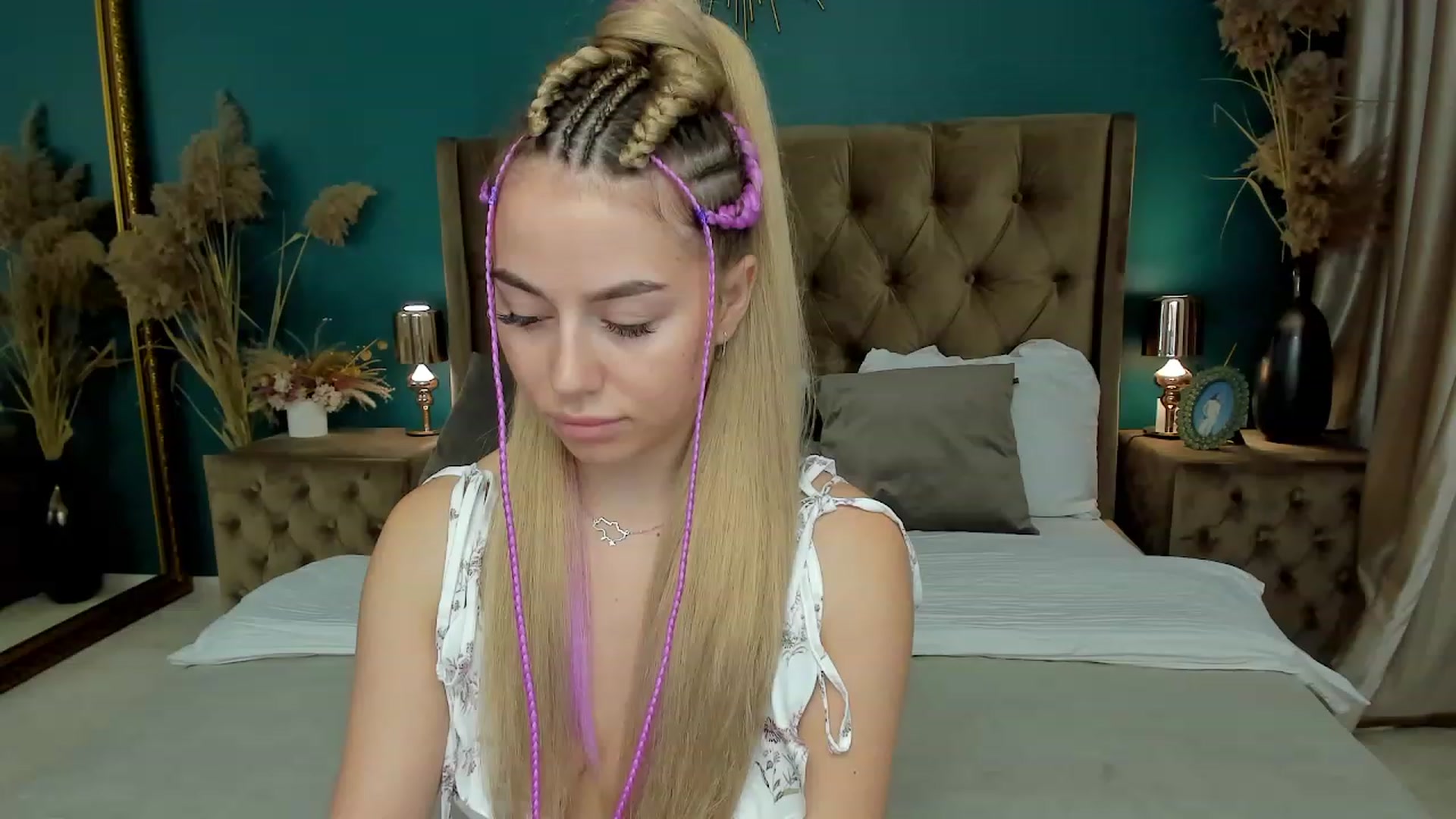 Gallery image thumbnail from SofiBloom's myfreecams stream on, 08/25/2023, 12:49 image 14 of 20