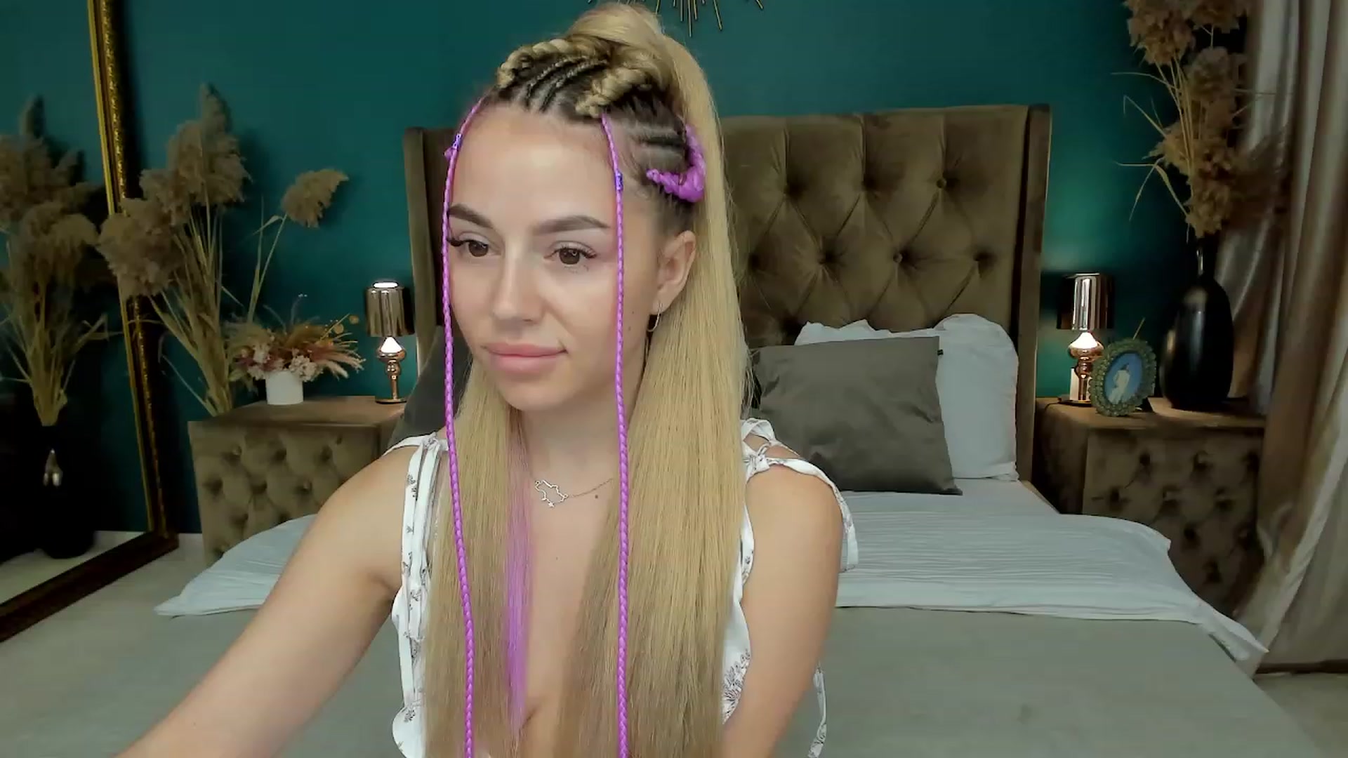 Gallery image thumbnail from SofiBloom's myfreecams stream on, 08/25/2023, 12:49 image 20 of 20