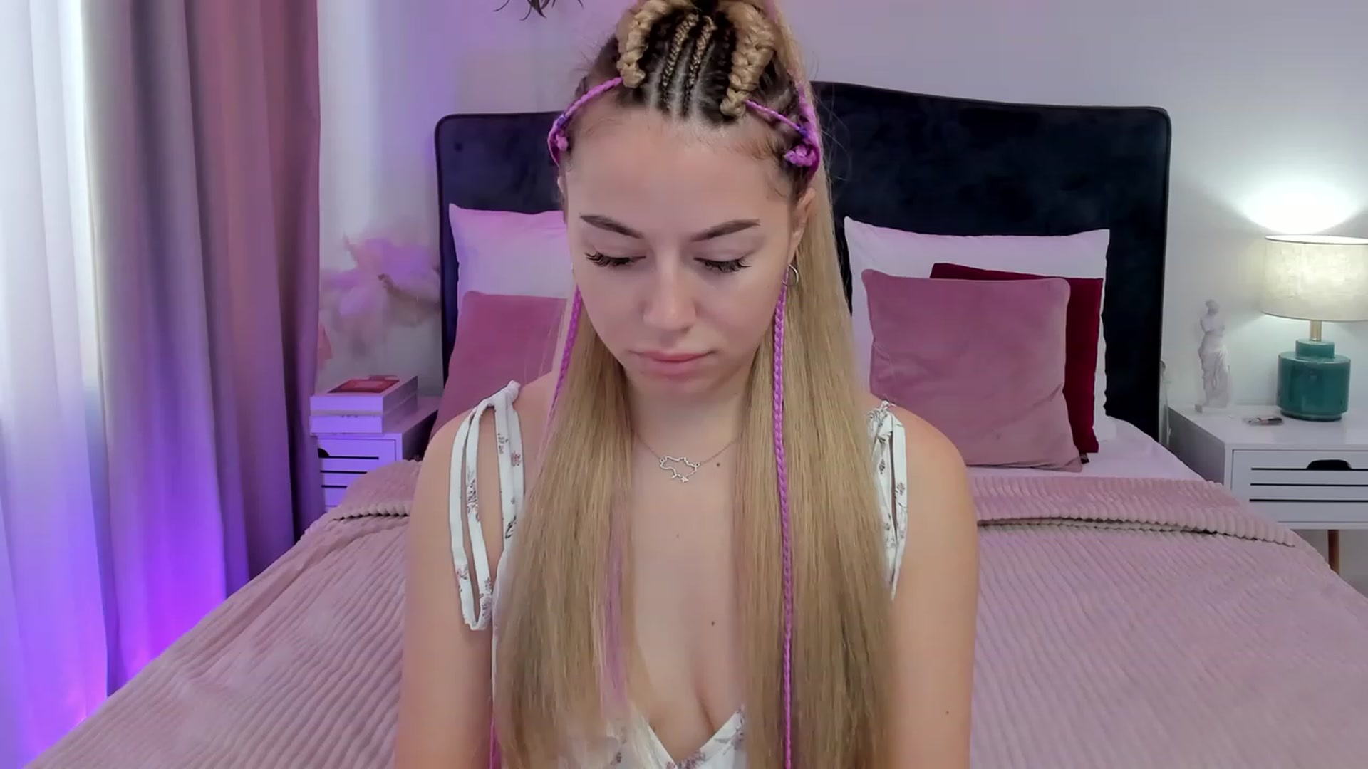 Gallery image thumbnail from SofiBloom's myfreecams stream on, 08/26/2023, 07:46 image 1 of 20