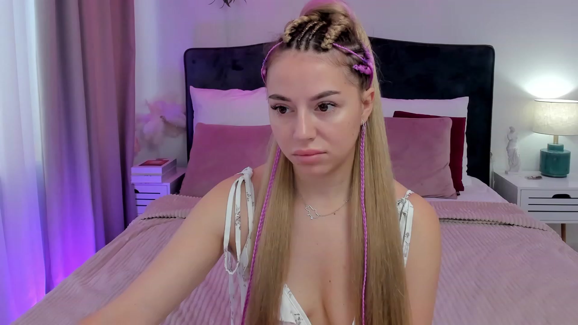 Gallery image thumbnail from SofiBloom's myfreecams stream on, 08/26/2023, 07:46 image 14 of 20