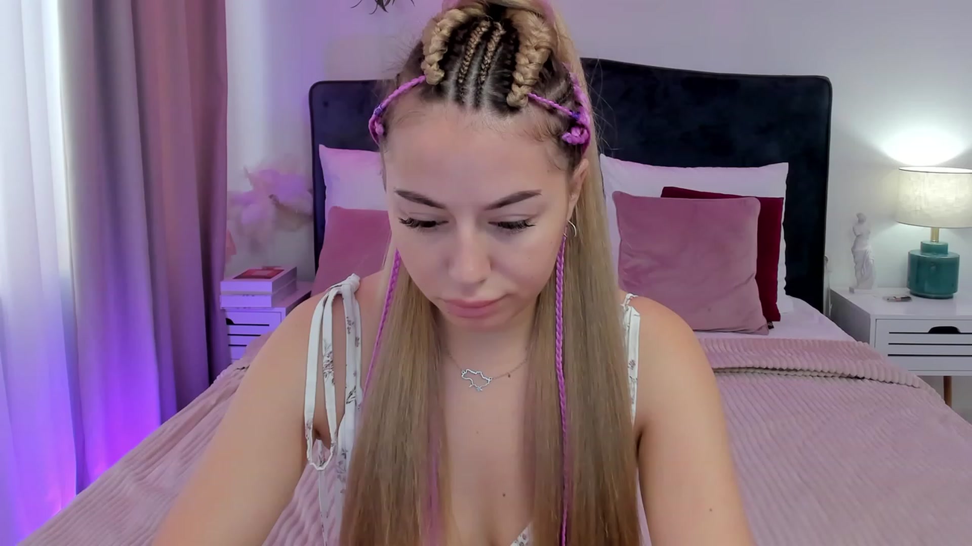 Gallery image thumbnail from SofiBloom's myfreecams stream on, 08/26/2023, 07:46 image 2 of 20