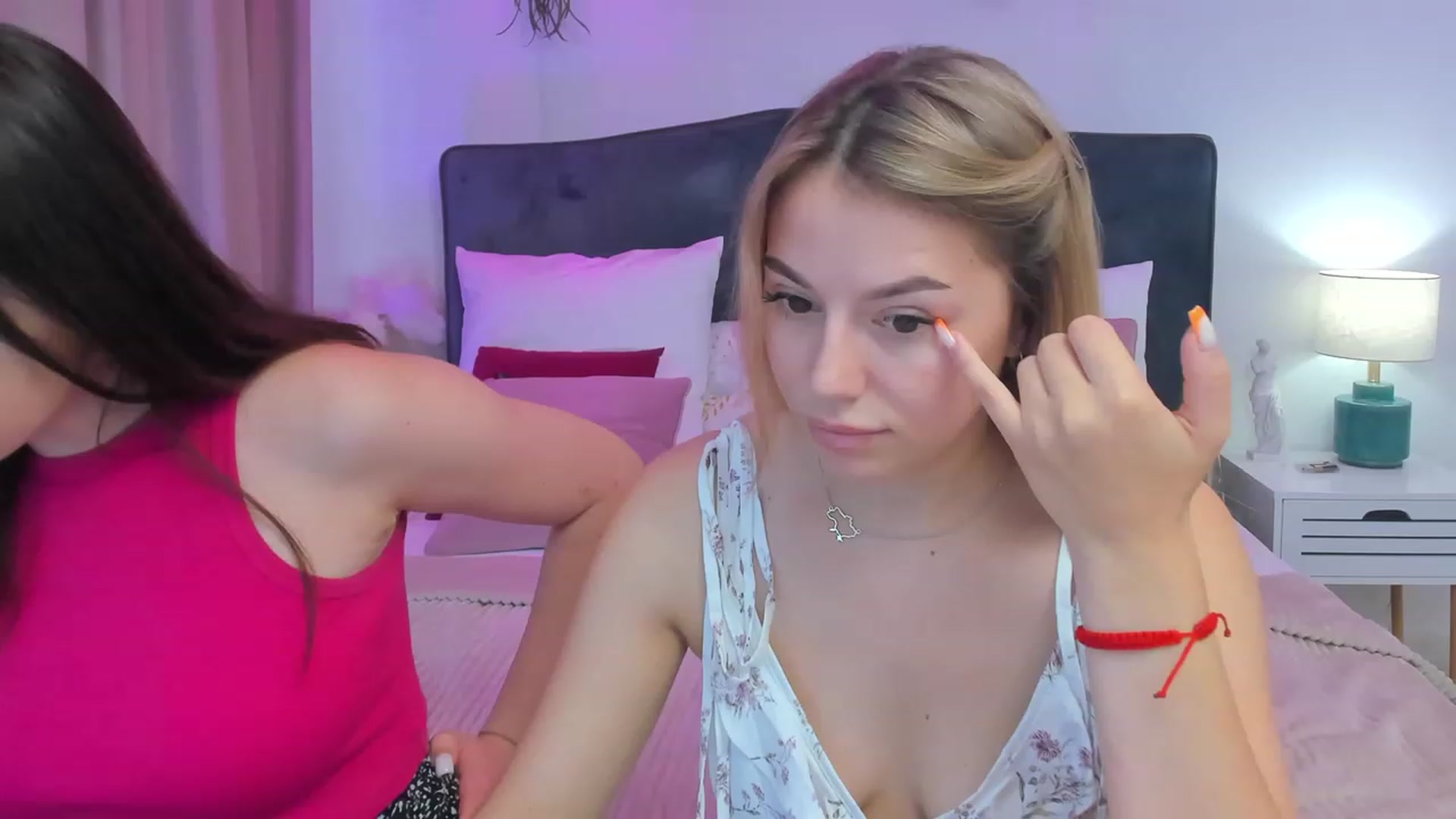 Gallery image thumbnail from SofiBloom's myfreecams stream on, 08/28/2023, 09:23 image 5 of 20