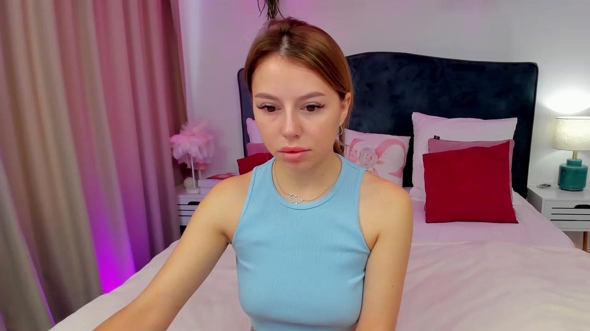 Gallery image thumbnail from SofiBloom's myfreecams stream on, 09/19/2023, 09:08 image 20 of 20