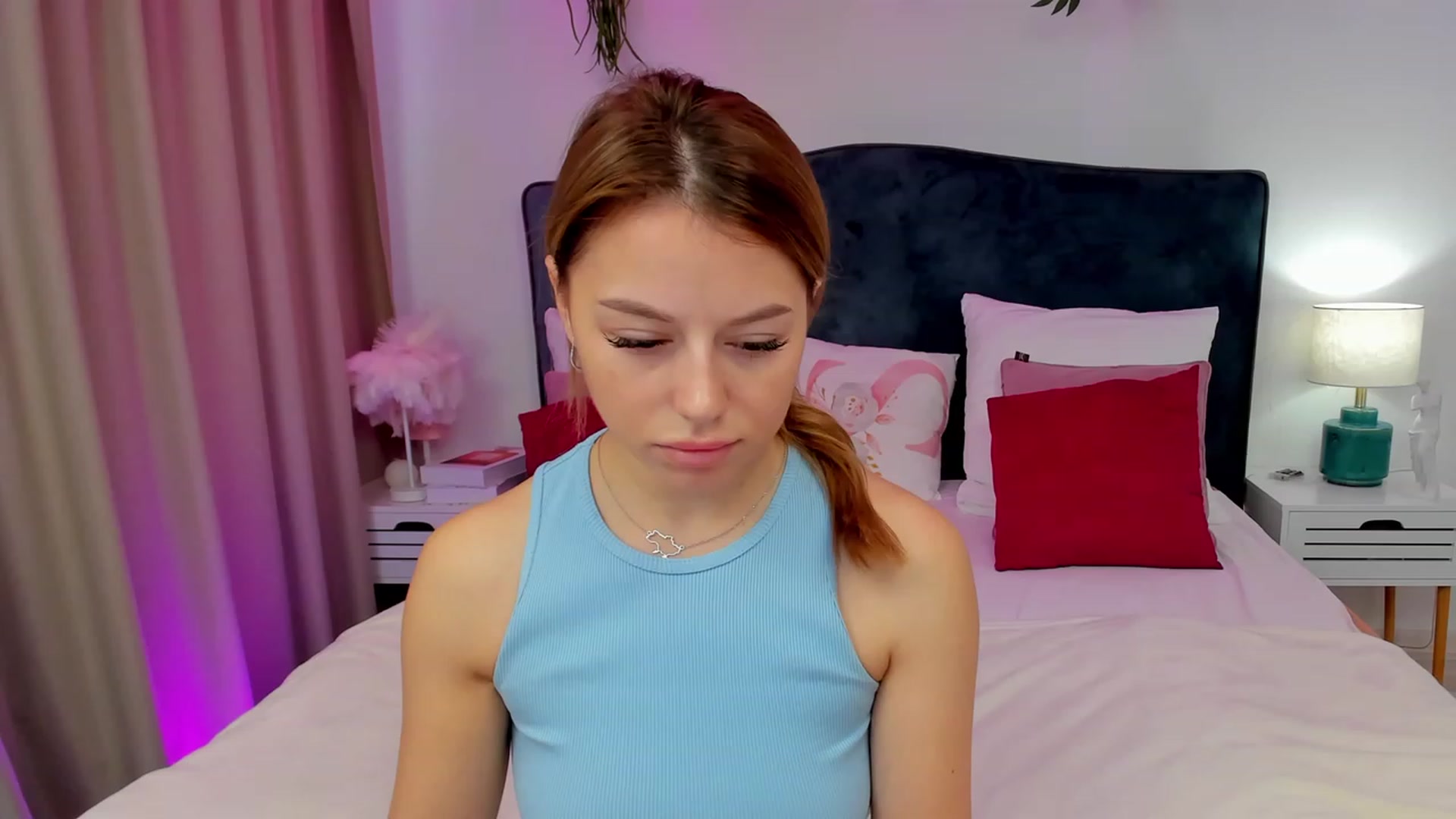 Gallery image thumbnail from SofiBloom's myfreecams stream on, 09/19/2023, 09:39 image 8 of 20