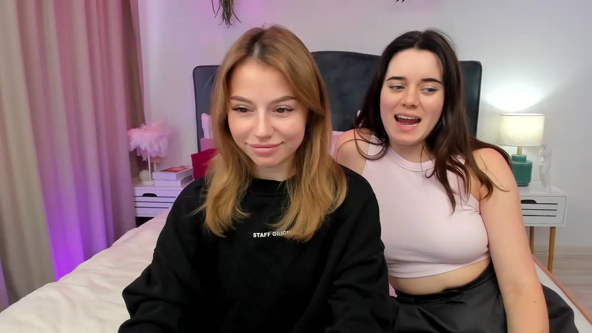 Gallery image thumbnail from SofiBloom's myfreecams stream on, 09/20/2023, 12:02 image 18 of 20