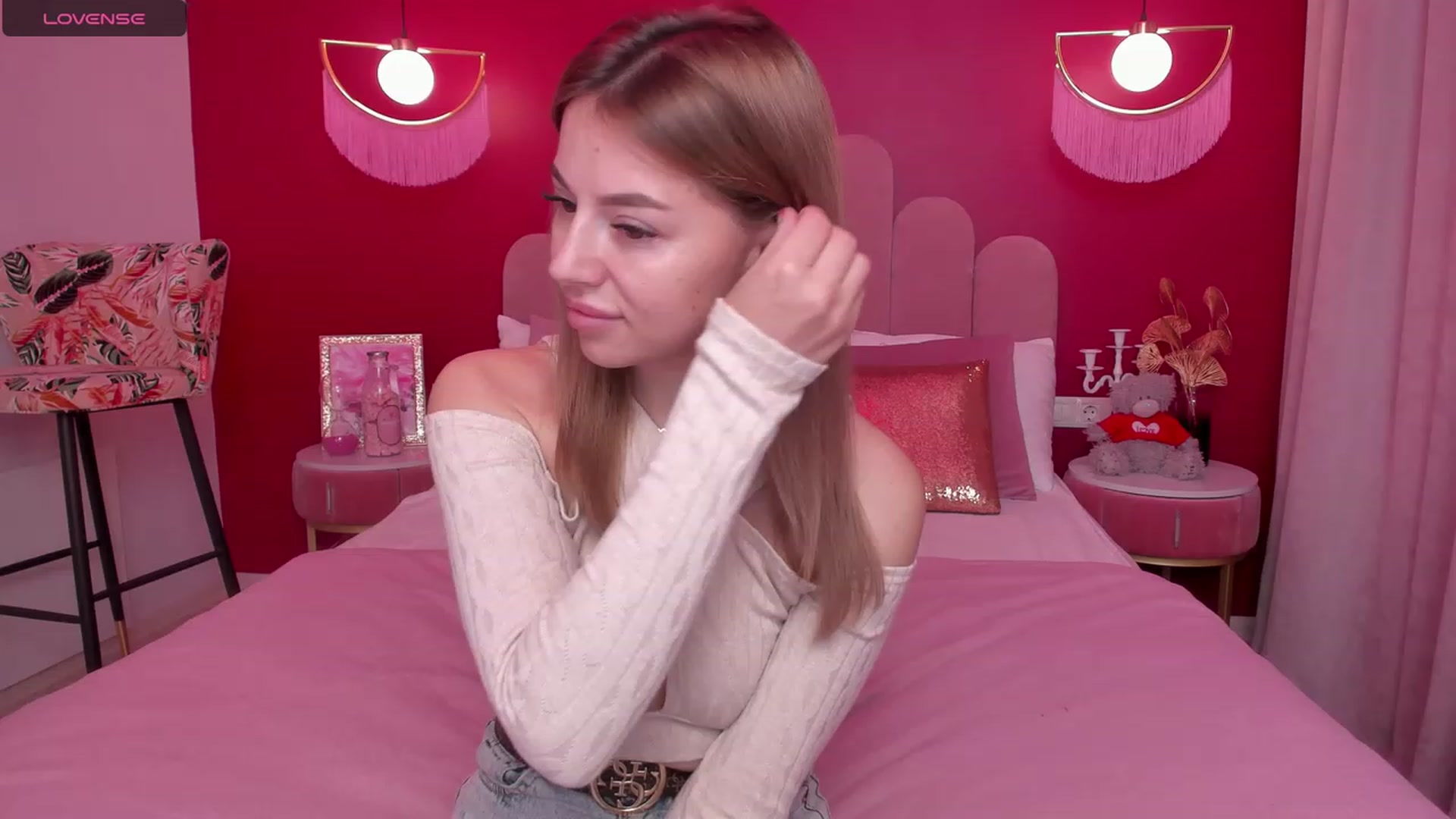 Gallery image thumbnail from SofiBloom's myfreecams stream on, 10/08/2023, 09:35 image 3 of 20