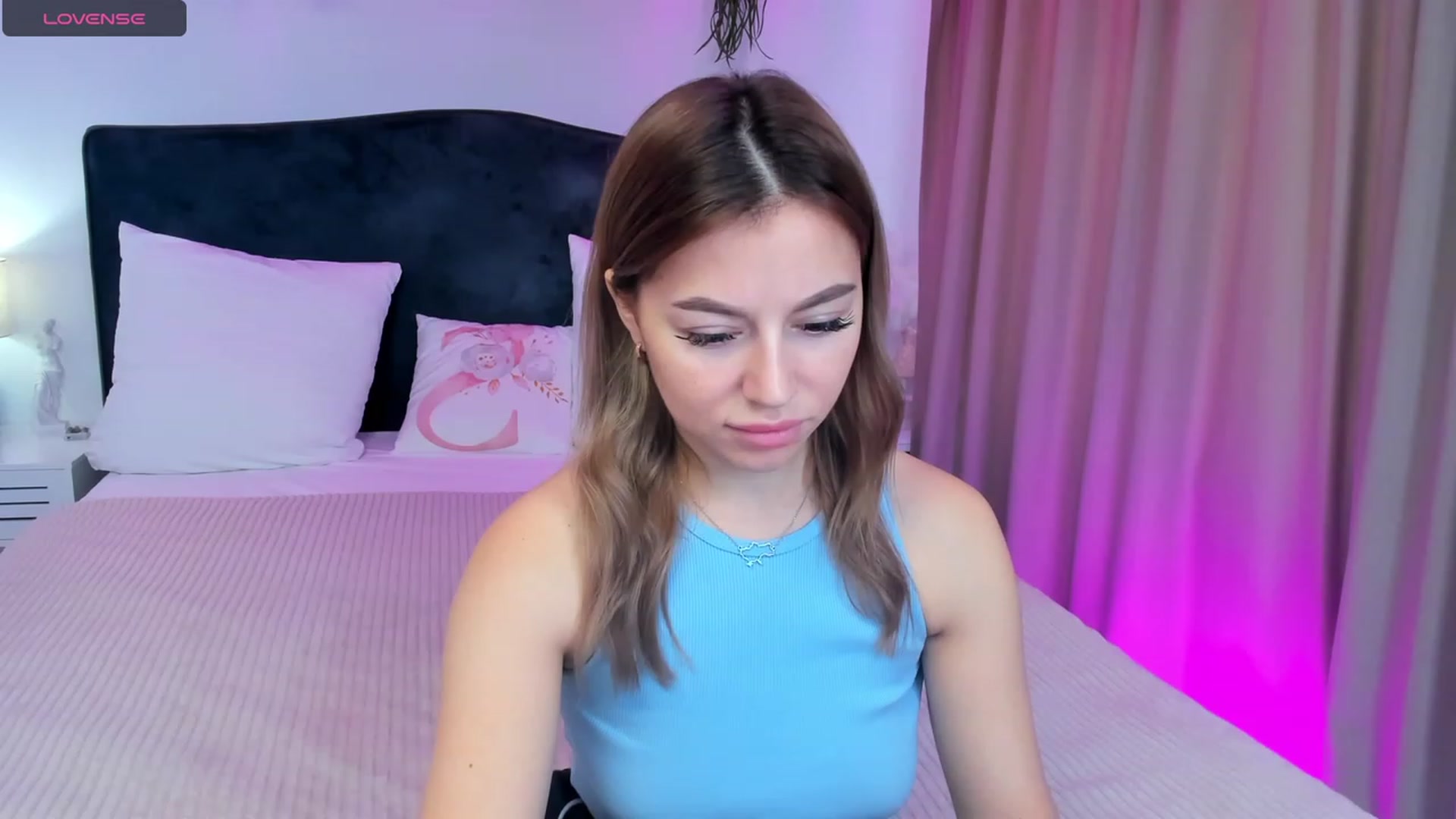 Gallery image thumbnail from SofiBloom's myfreecams stream on, 10/14/2023, 12:00 image 3 of 20