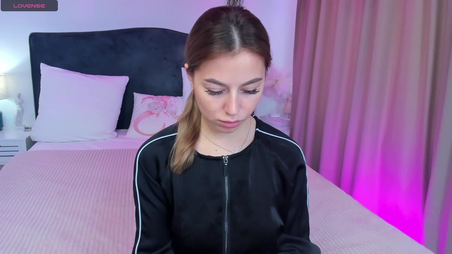 Gallery image thumbnail from SofiBloom's myfreecams stream on, 10/14/2023, 12:00 image 15 of 20
