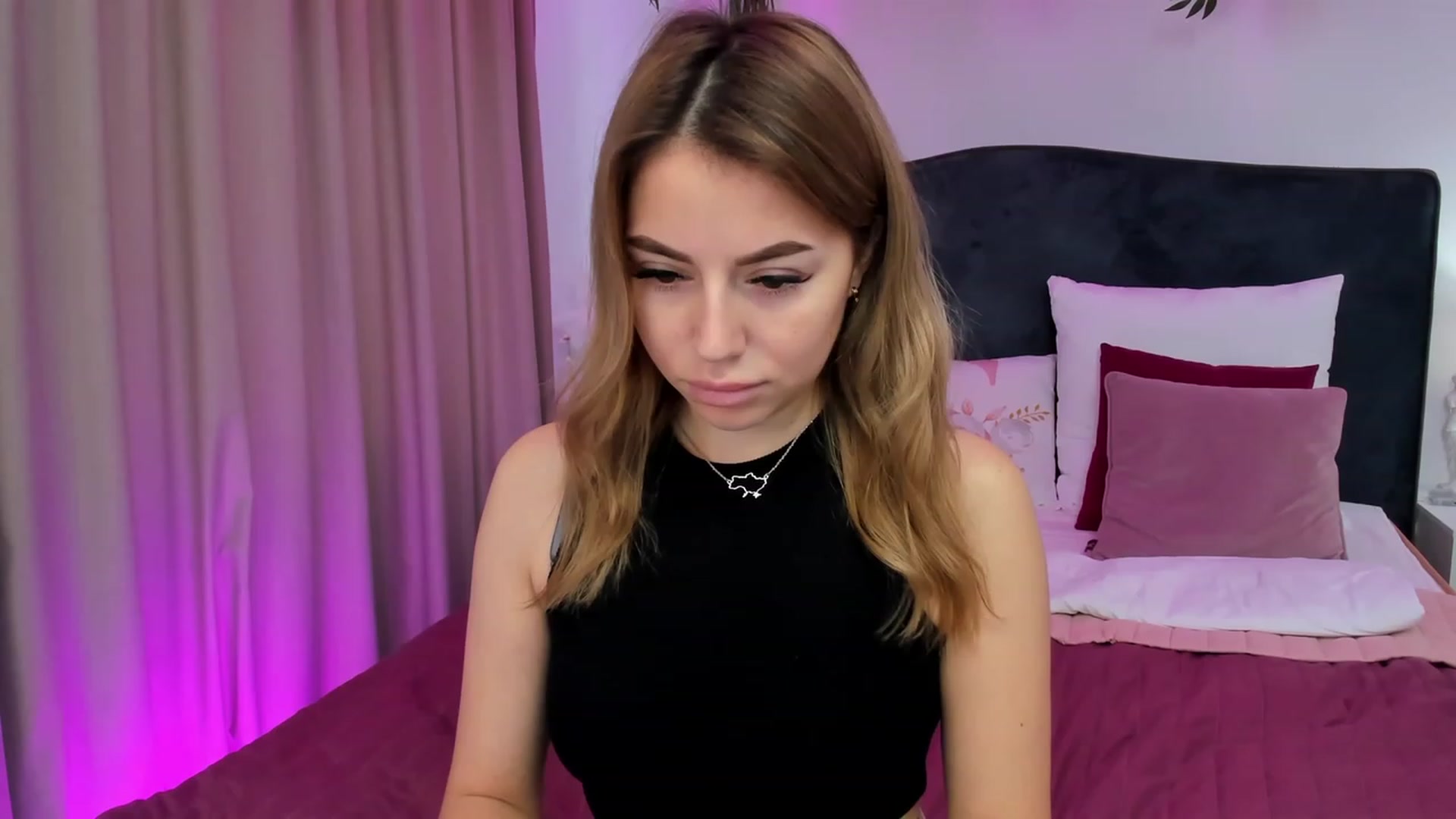 Gallery image thumbnail from SofiBloom's myfreecams stream on, 10/20/2023, 10:41 image 19 of 20