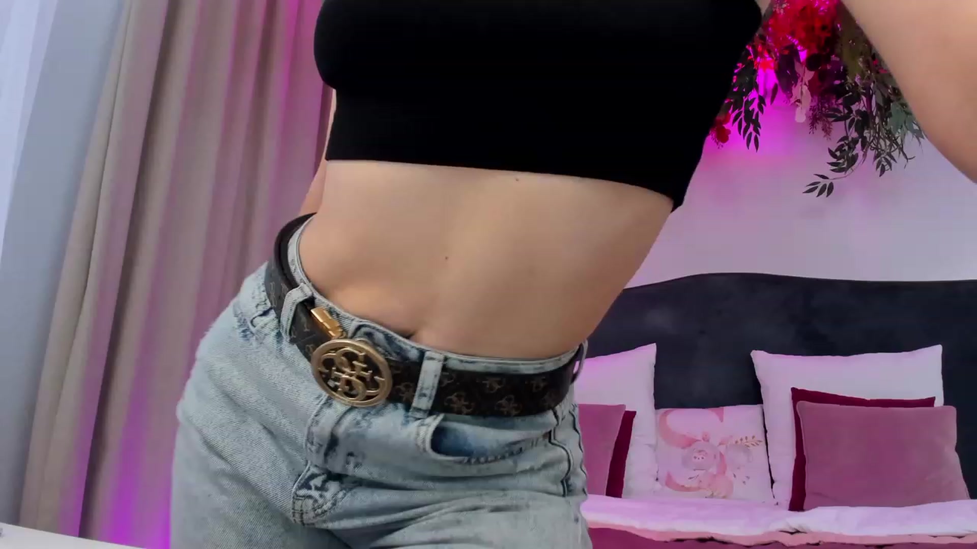 Gallery image thumbnail from SofiBloom's myfreecams stream on, 10/20/2023, 10:41 image 8 of 20
