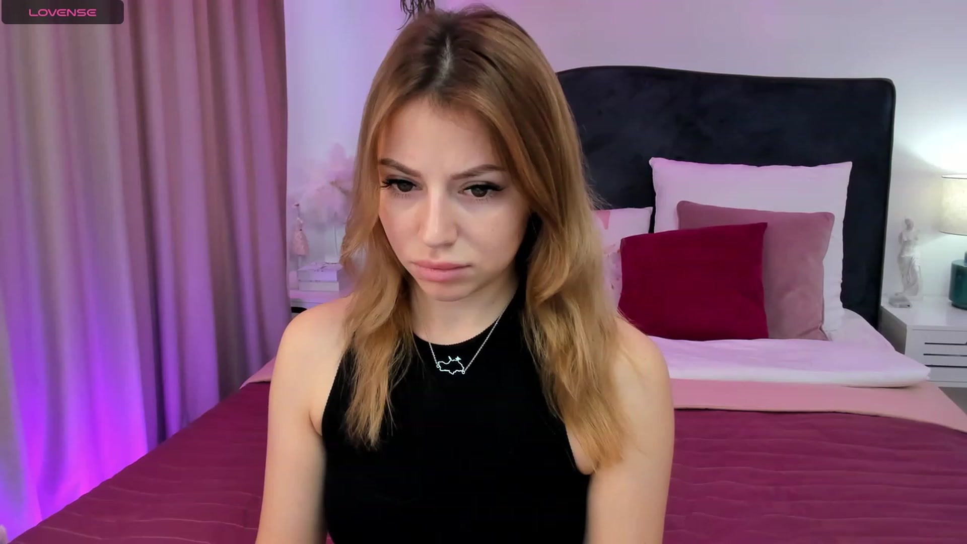 Gallery image thumbnail from SofiBloom's myfreecams stream on, 10/22/2023, 10:46 image 20 of 20