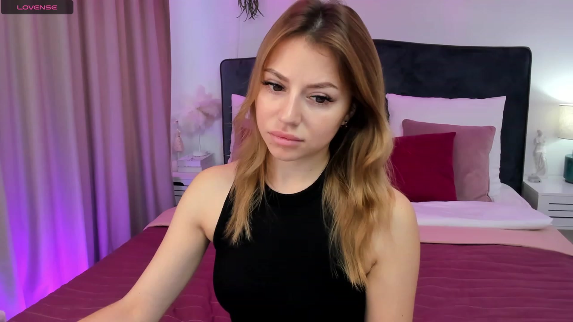 Gallery image thumbnail from SofiBloom's myfreecams stream on, 10/22/2023, 10:46 image 2 of 20
