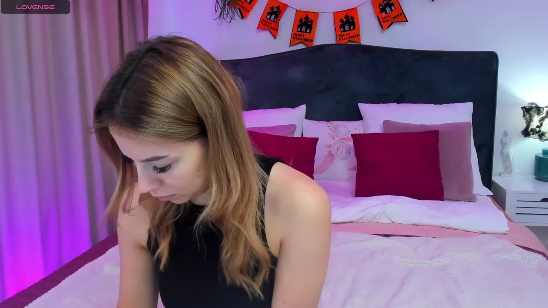 Gallery image thumbnail from SofiBloom's myfreecams stream on, 10/28/2023, 09:04 image 19 of 20