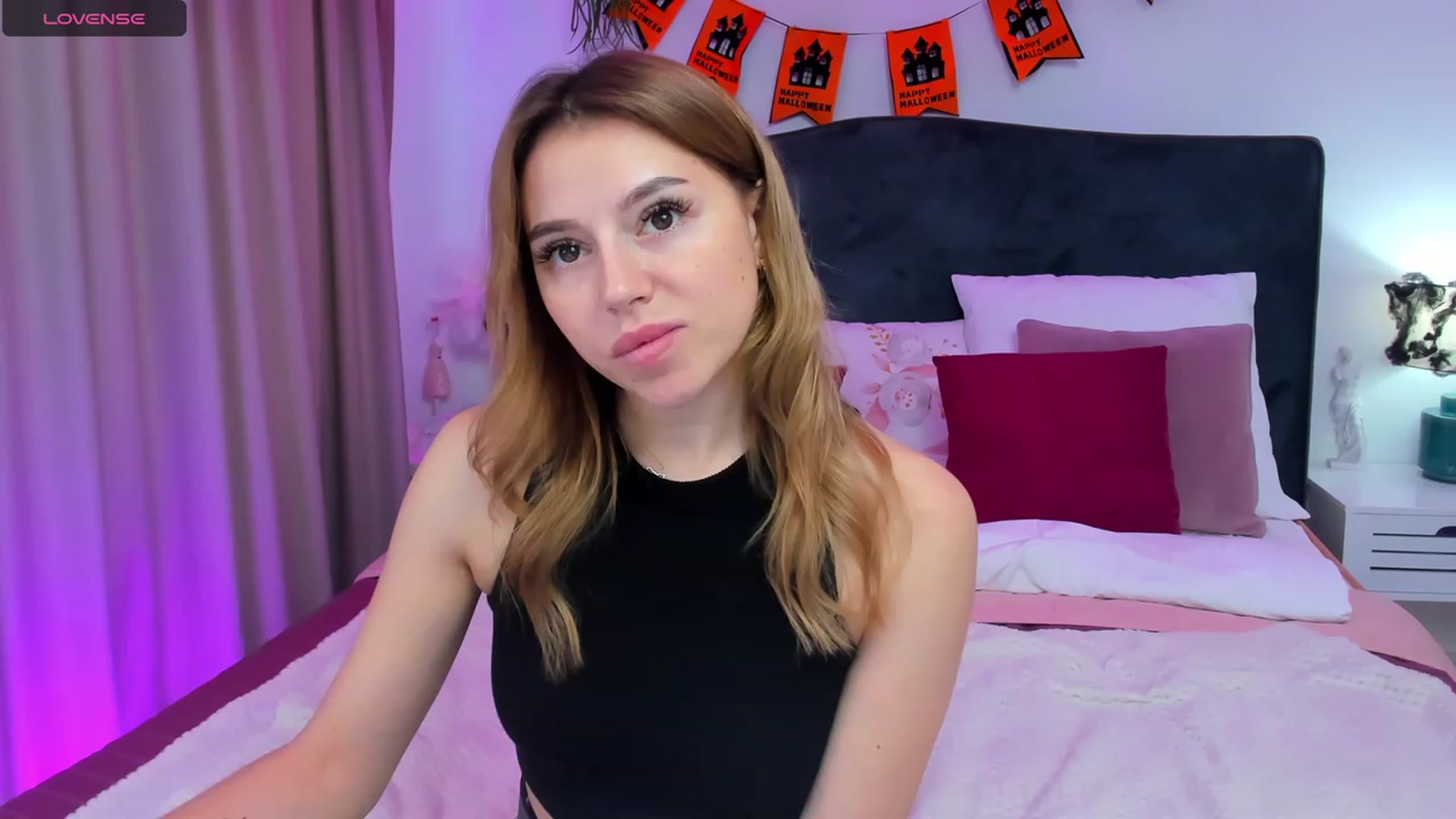 Gallery image thumbnail from SofiBloom's myfreecams stream on, 10/28/2023, 09:04 image 10 of 20