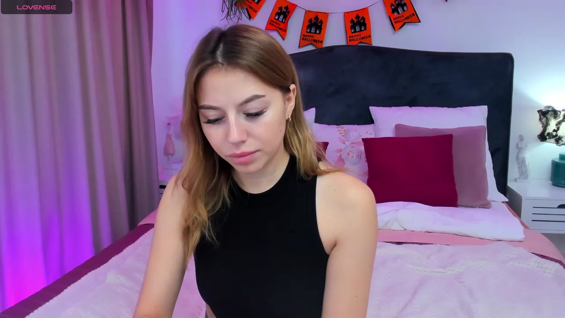 Gallery image thumbnail from SofiBloom's myfreecams stream on, 10/28/2023, 09:04 image 15 of 20