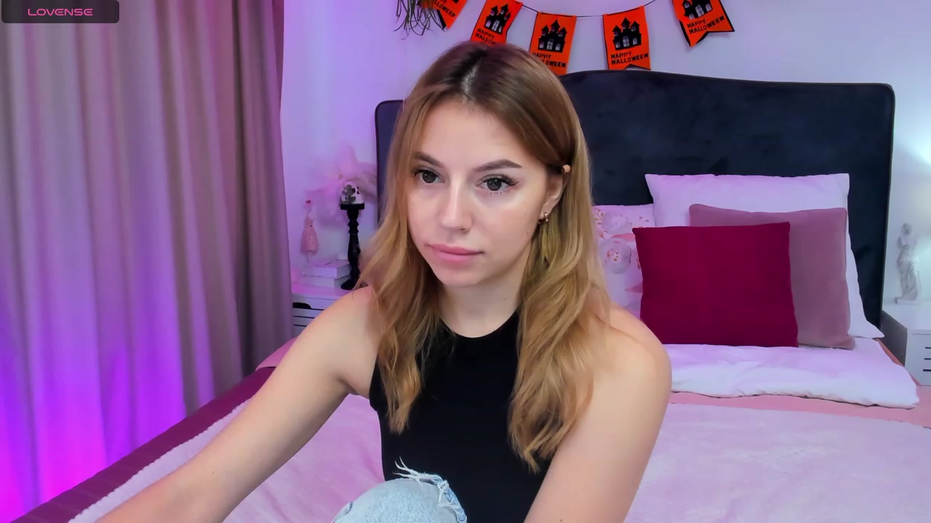 Gallery image thumbnail from SofiBloom's myfreecams stream on, 10/28/2023, 09:56 image 6 of 20