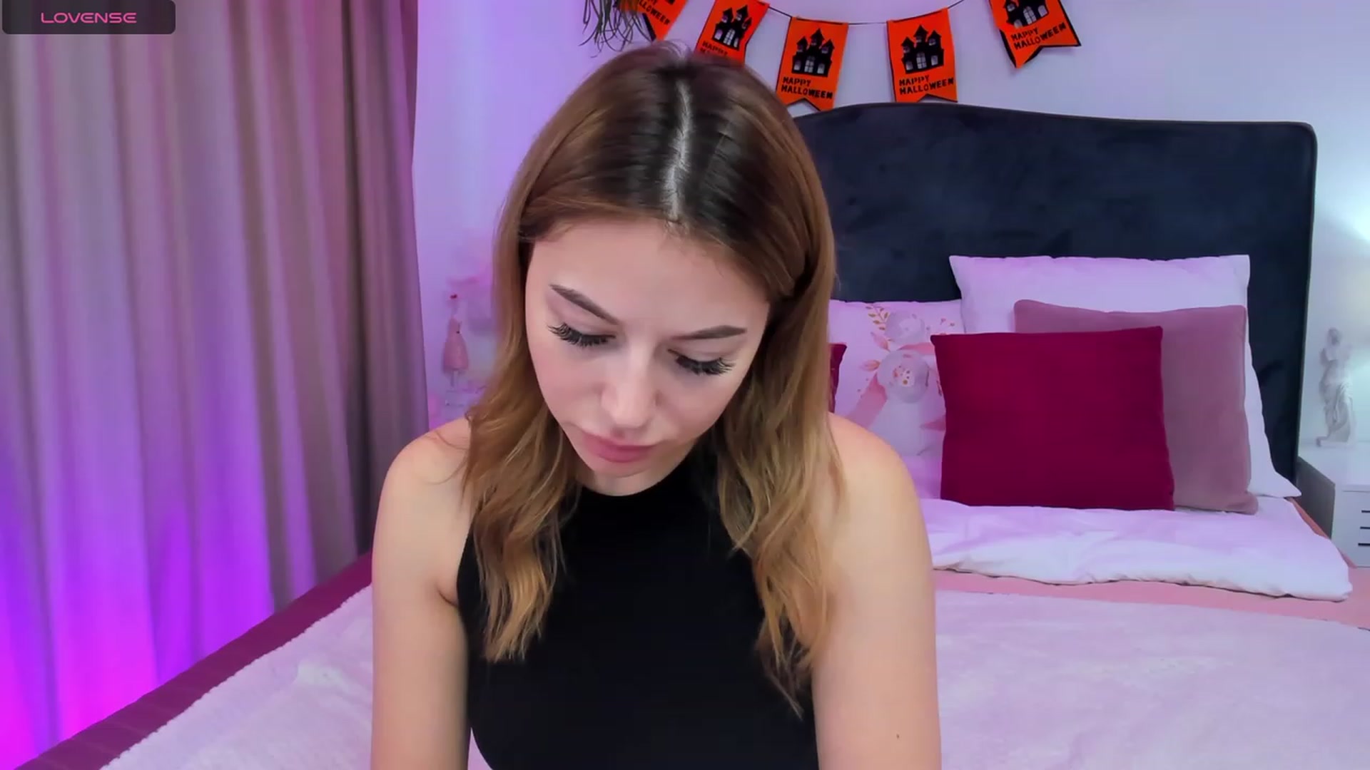 Gallery image thumbnail from SofiBloom's myfreecams stream on, 10/28/2023, 09:56 image 16 of 20