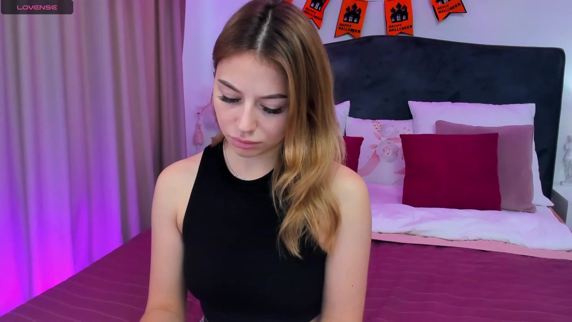 Gallery image thumbnail from SofiBloom's myfreecams stream on, 10/28/2023, 11:44 image 6 of 20