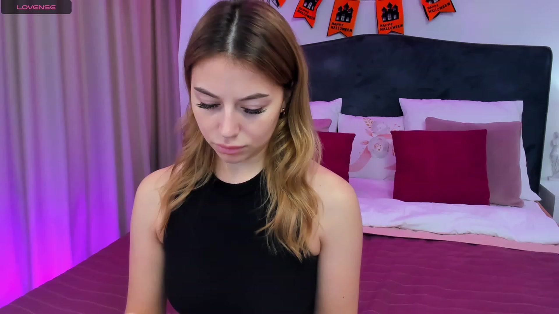 Gallery image thumbnail from SofiBloom's myfreecams stream on, 10/28/2023, 11:44 image 16 of 20