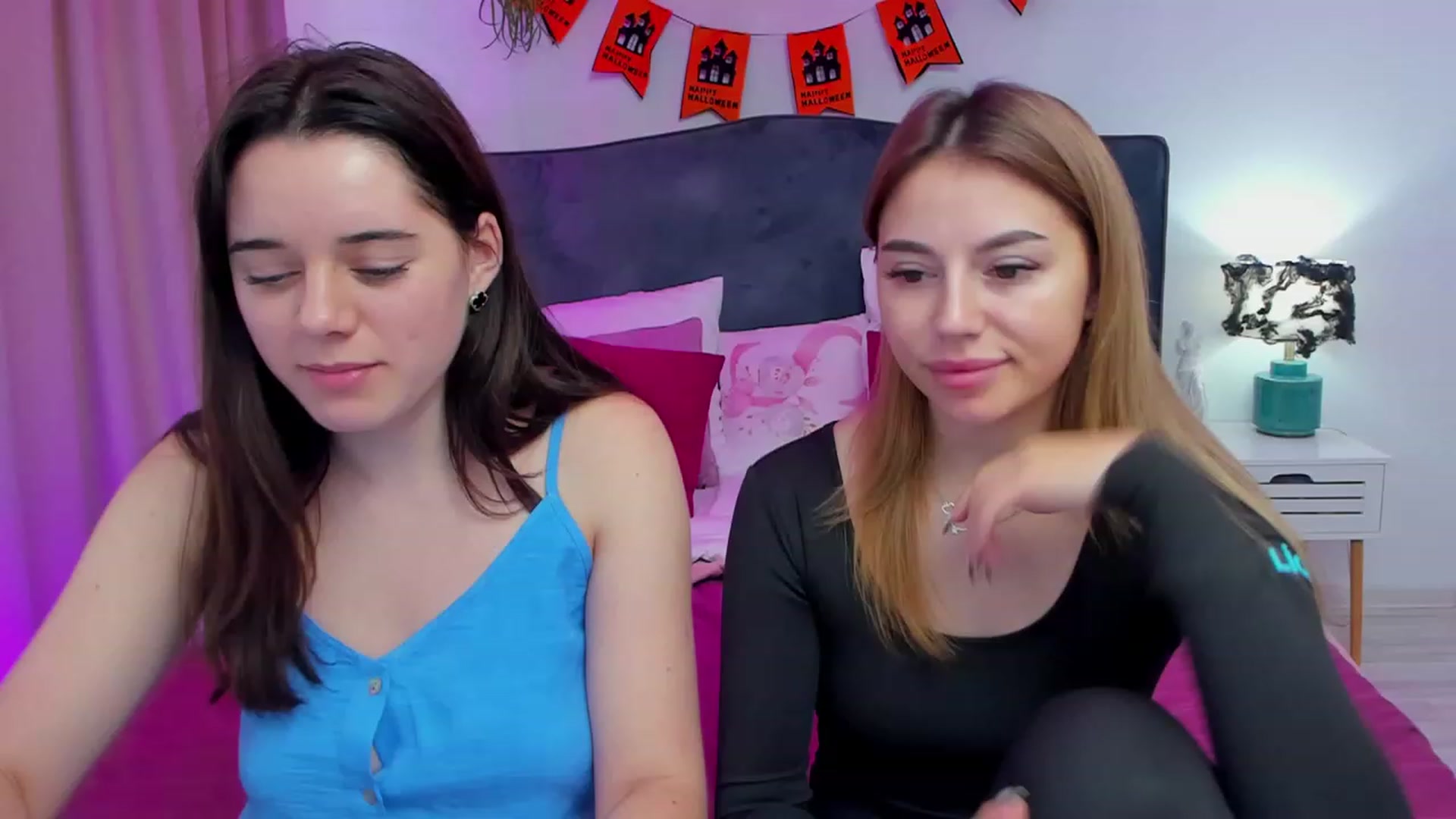 Gallery image thumbnail from SofiBloom's myfreecams stream on, 10/30/2023, 13:00 image 13 of 20