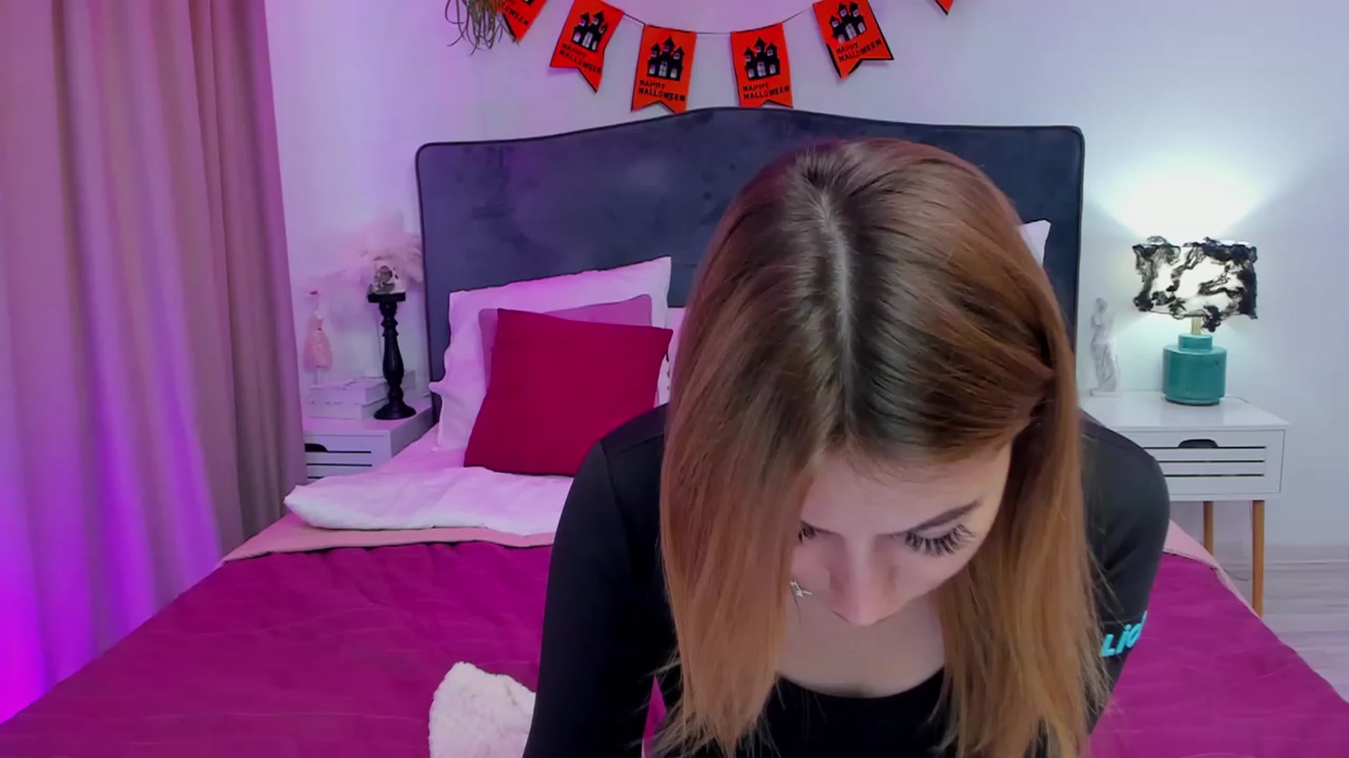Gallery image thumbnail from SofiBloom's myfreecams stream on, 10/30/2023, 13:00 image 18 of 20