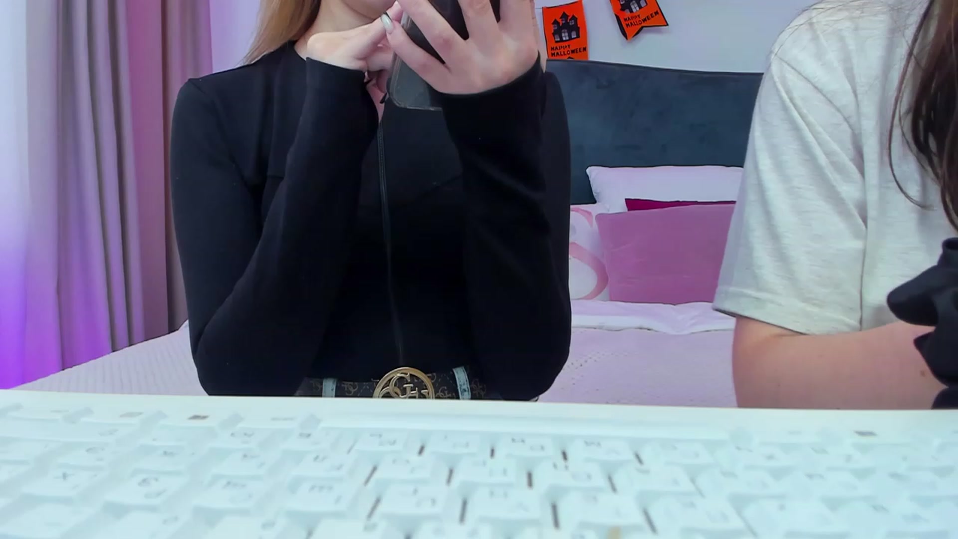 Gallery image thumbnail from SofiBloom's myfreecams stream on, 11/01/2023, 12:50 image 12 of 20