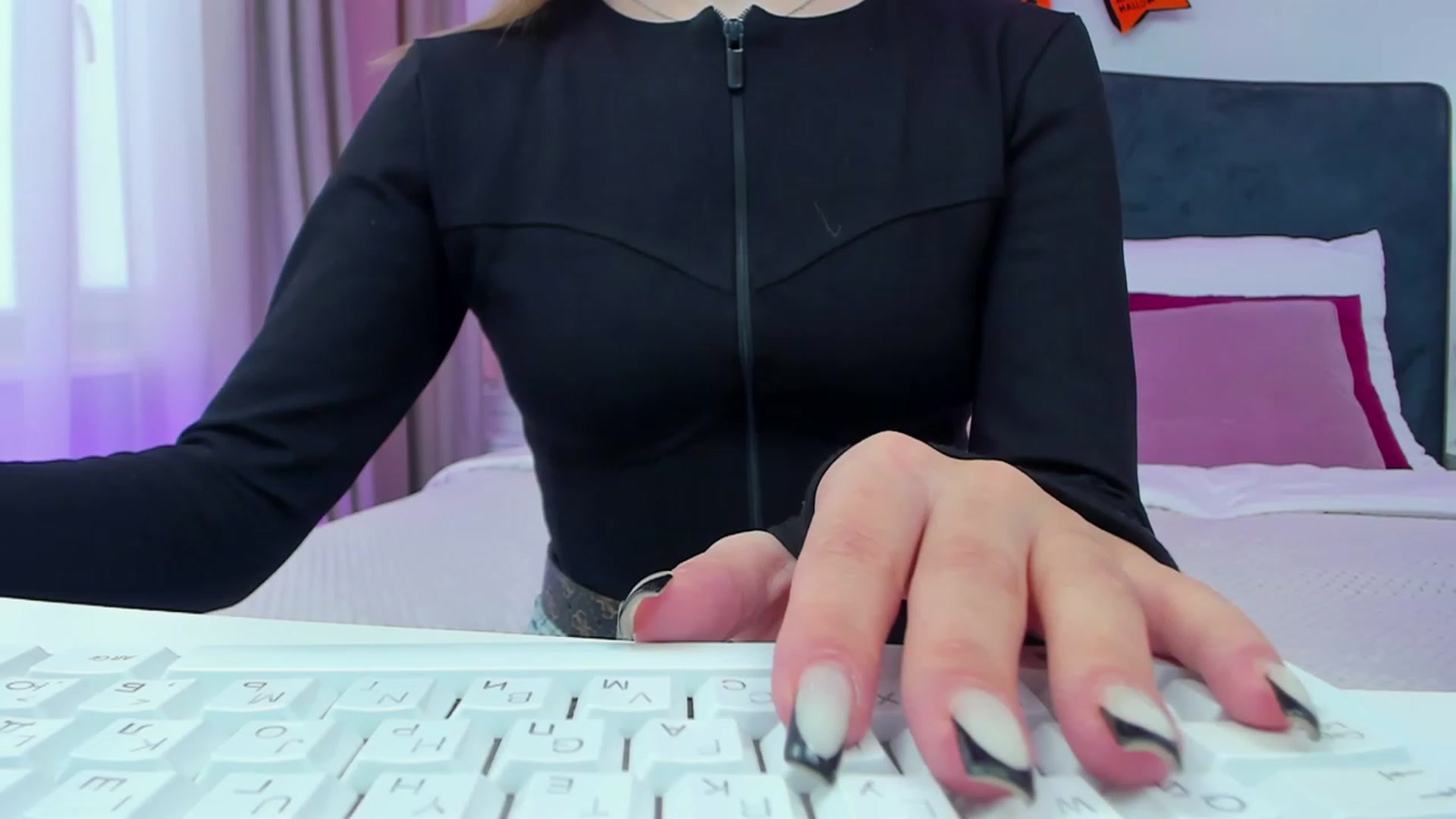 Gallery image thumbnail from SofiBloom's myfreecams stream on, 11/01/2023, 12:50 image 1 of 20
