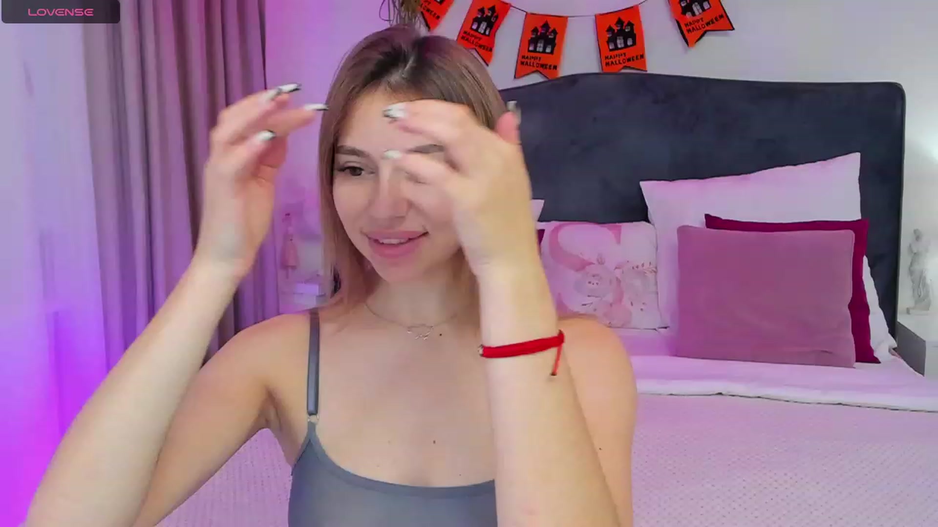 Gallery image thumbnail from SofiBloom's myfreecams stream on, 11/03/2023, 11:40 image 12 of 20