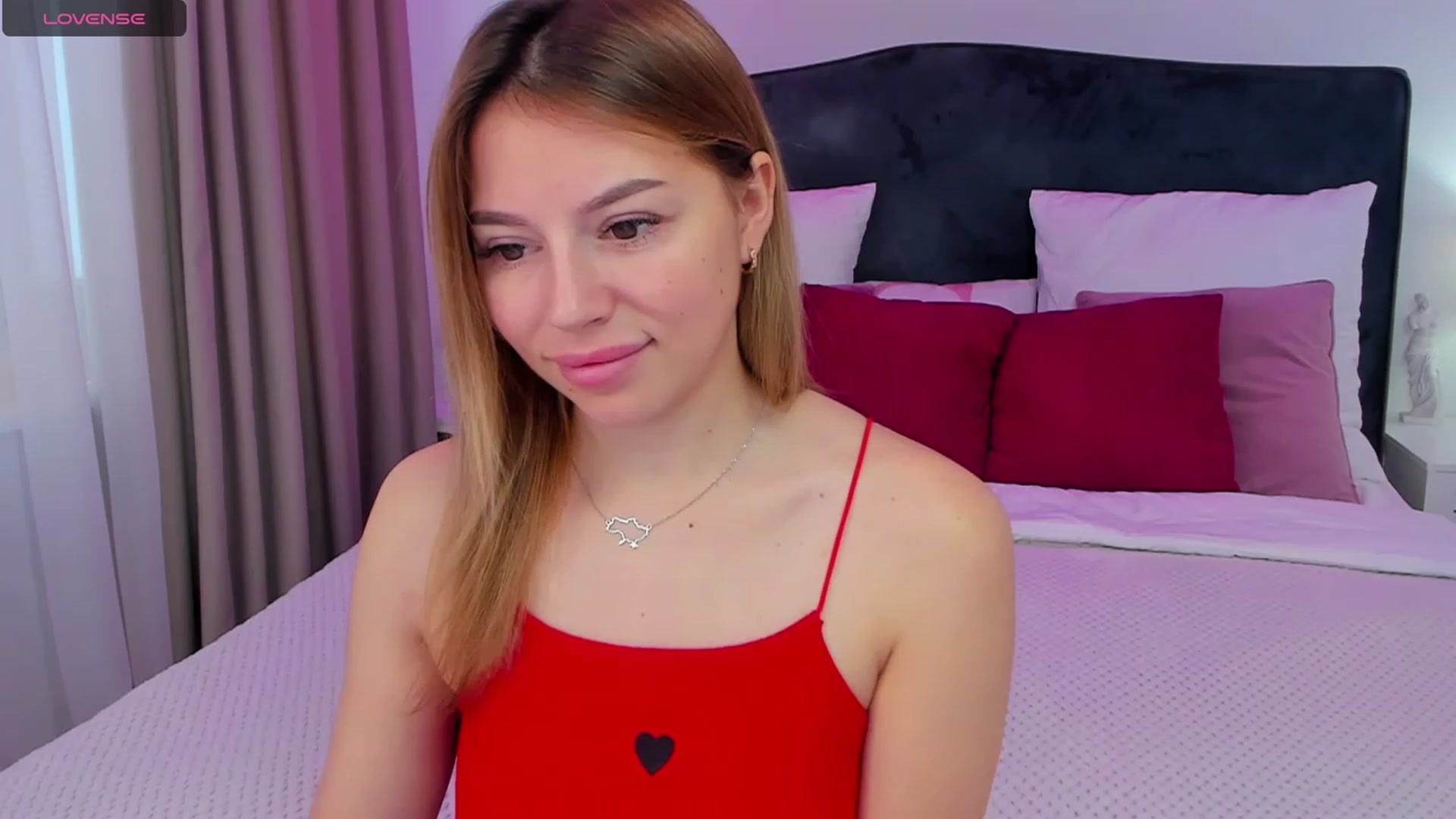 Gallery image thumbnail from SofiBloom's myfreecams stream on, 11/06/2023, 12:01 image 12 of 20