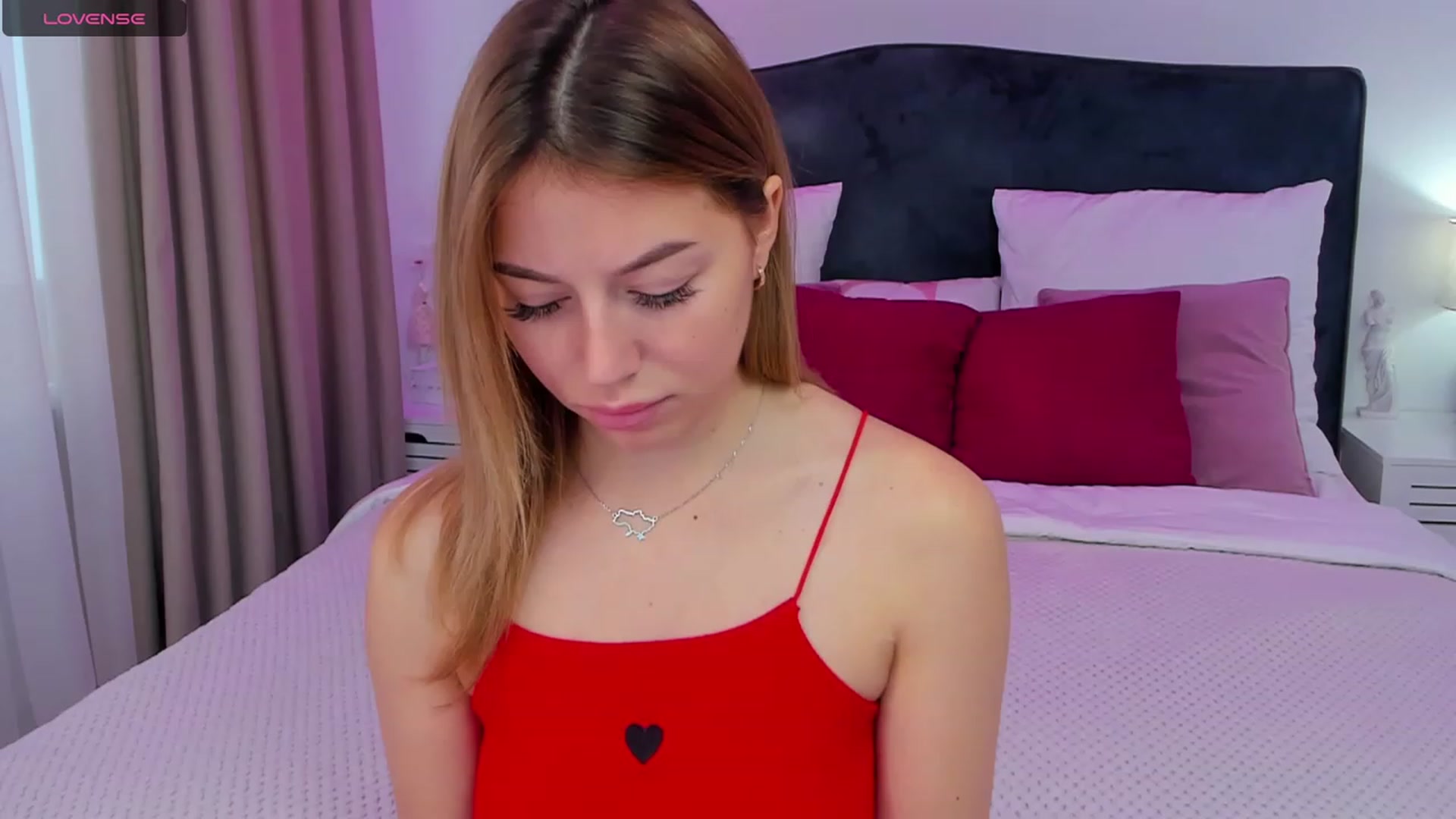 Gallery image thumbnail from SofiBloom's myfreecams stream on, 11/06/2023, 12:01 image 17 of 20