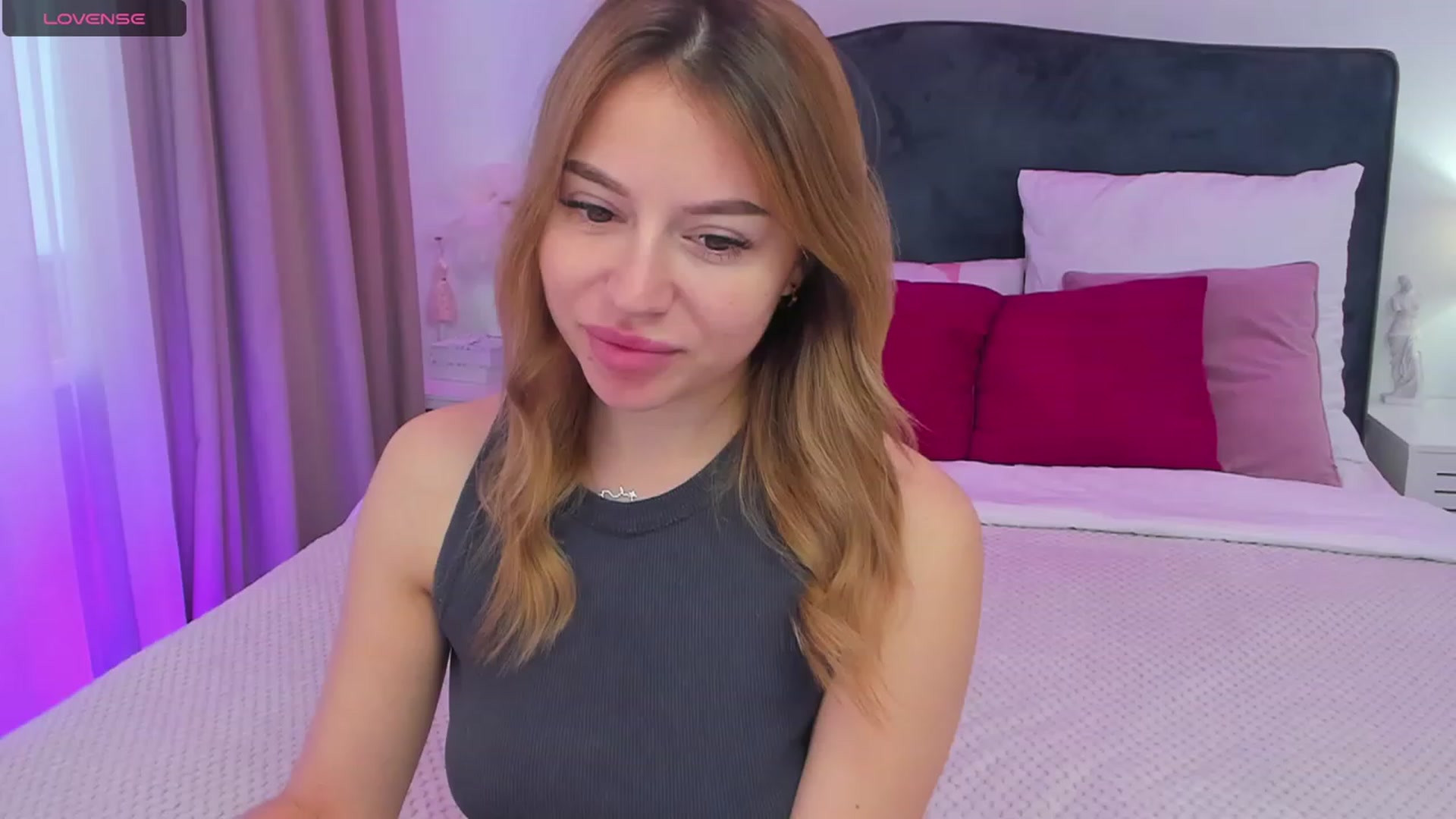 Gallery image thumbnail from SofiBloom's myfreecams stream on, 11/07/2023, 09:58 image 2 of 20