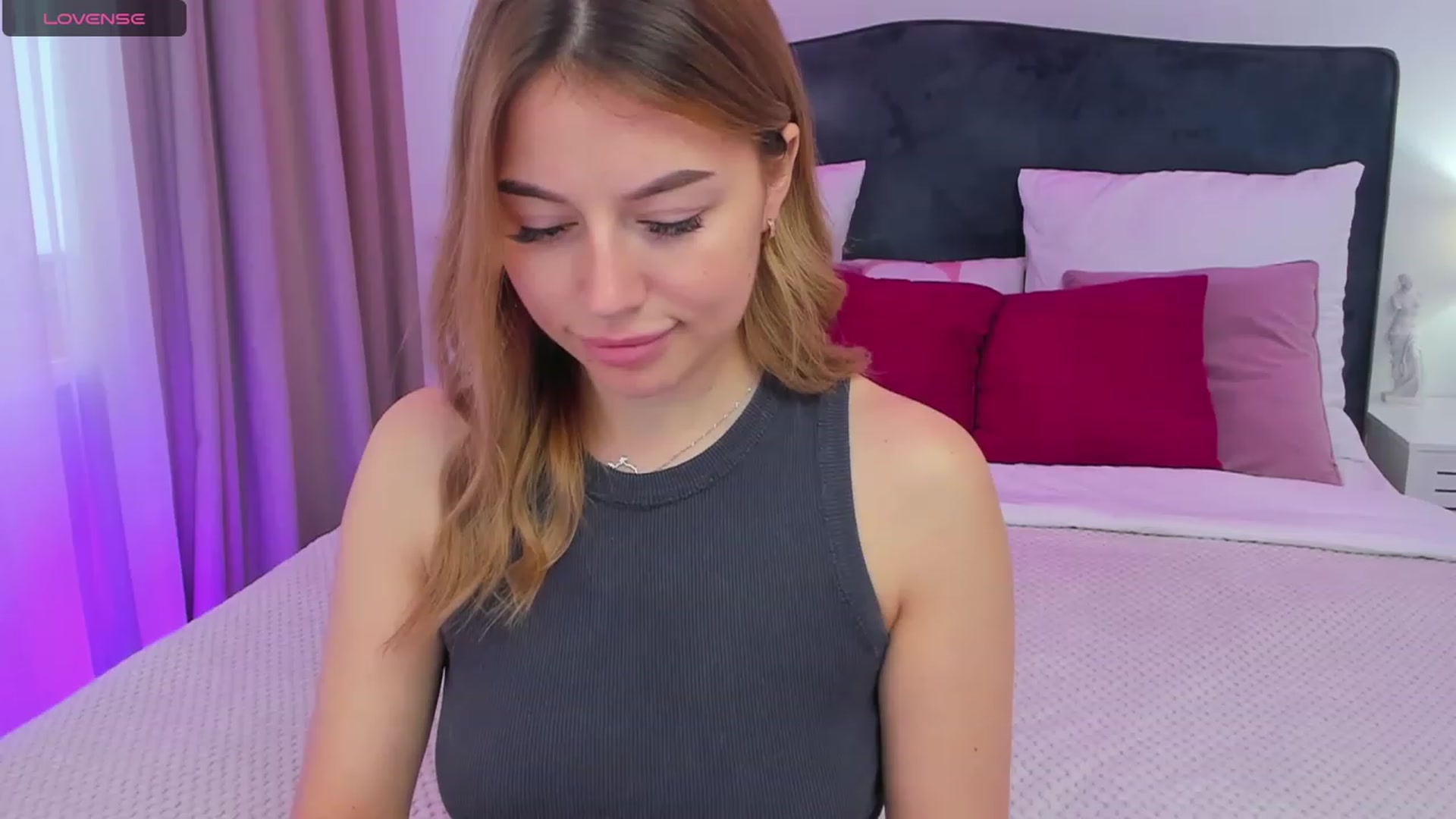 Gallery image thumbnail from SofiBloom's myfreecams stream on, 11/07/2023, 10:26 image 13 of 20