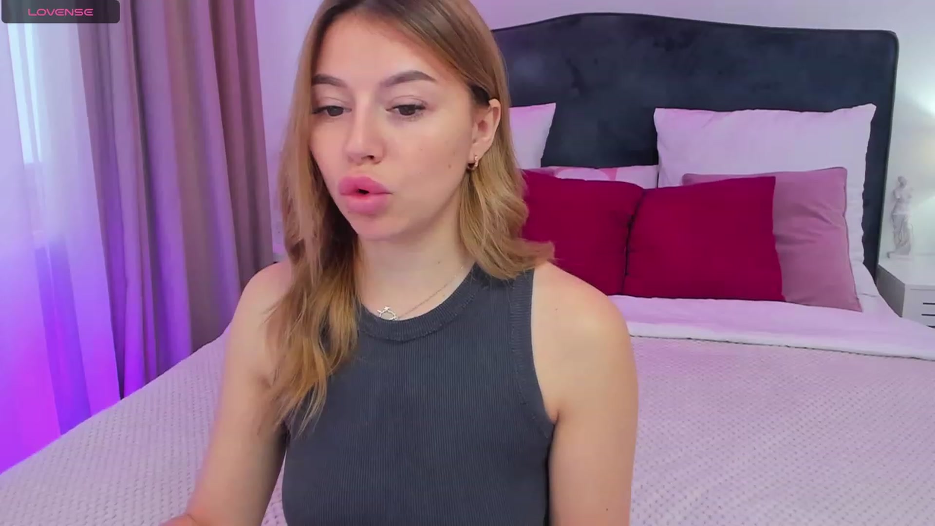 Gallery image thumbnail from SofiBloom's myfreecams stream on, 11/07/2023, 10:26 image 17 of 20