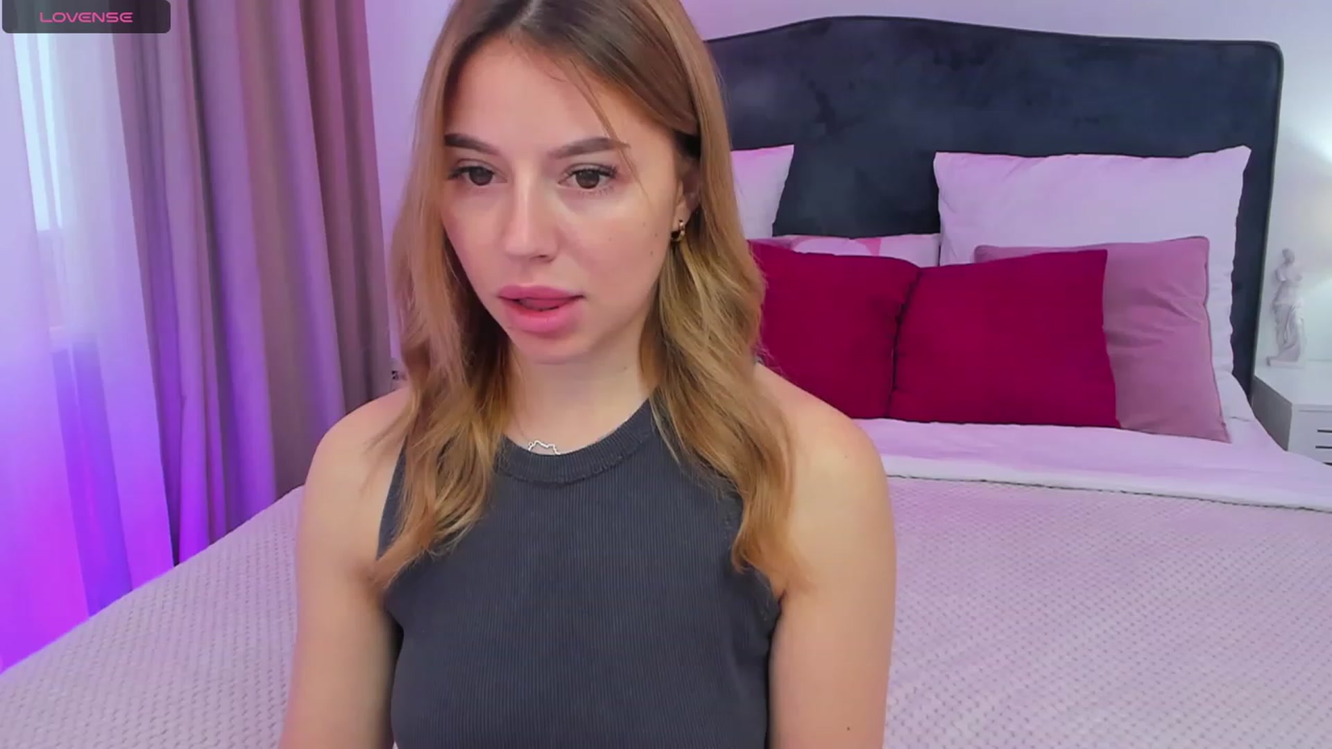 Gallery image thumbnail from SofiBloom's myfreecams stream on, 11/07/2023, 11:17 image 6 of 20