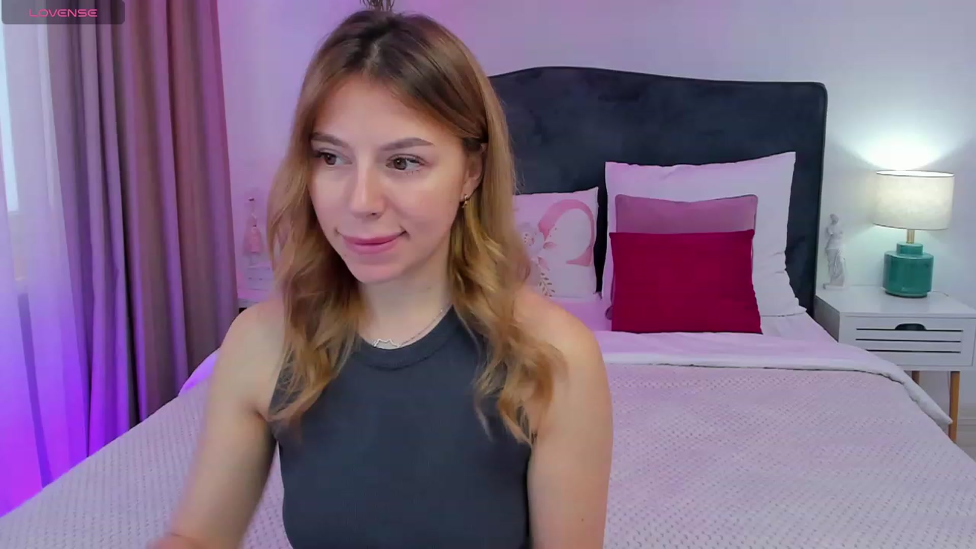 Gallery image thumbnail from SofiBloom's myfreecams stream on, 11/09/2023, 12:35 image 8 of 20