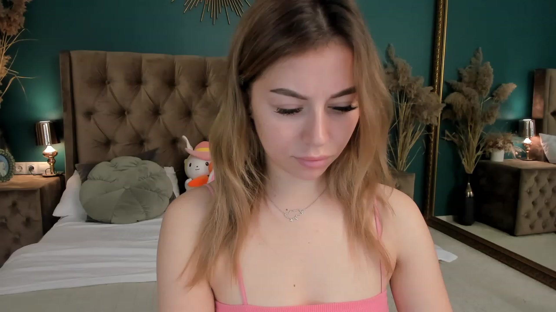 Gallery image thumbnail from SofiBloom's myfreecams stream on, 11/13/2023, 14:28 image 7 of 20
